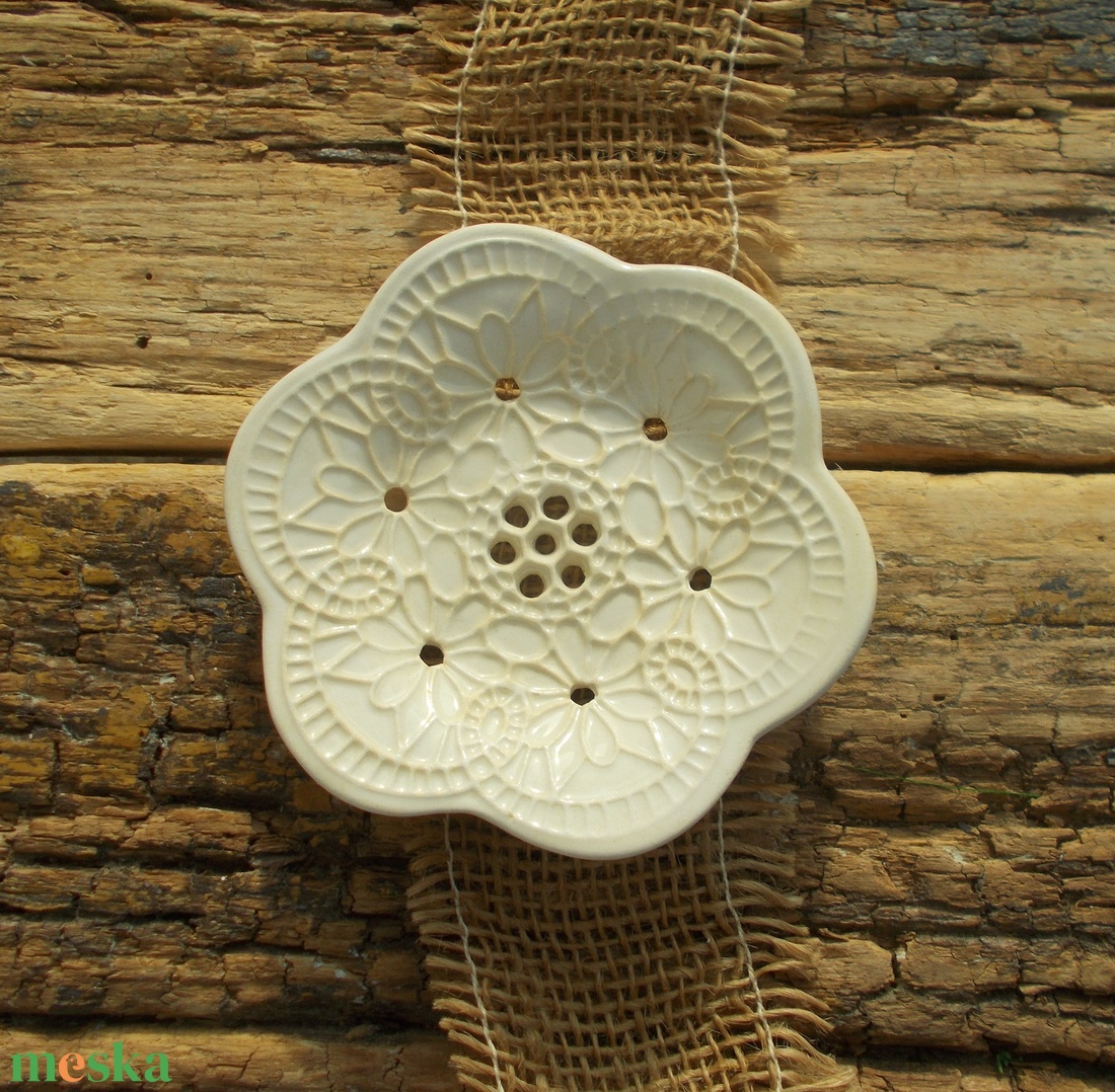 Tenyérnyi szappantartó - otthon & életmód - fürdőszoba - szappantartó - Meska.hu