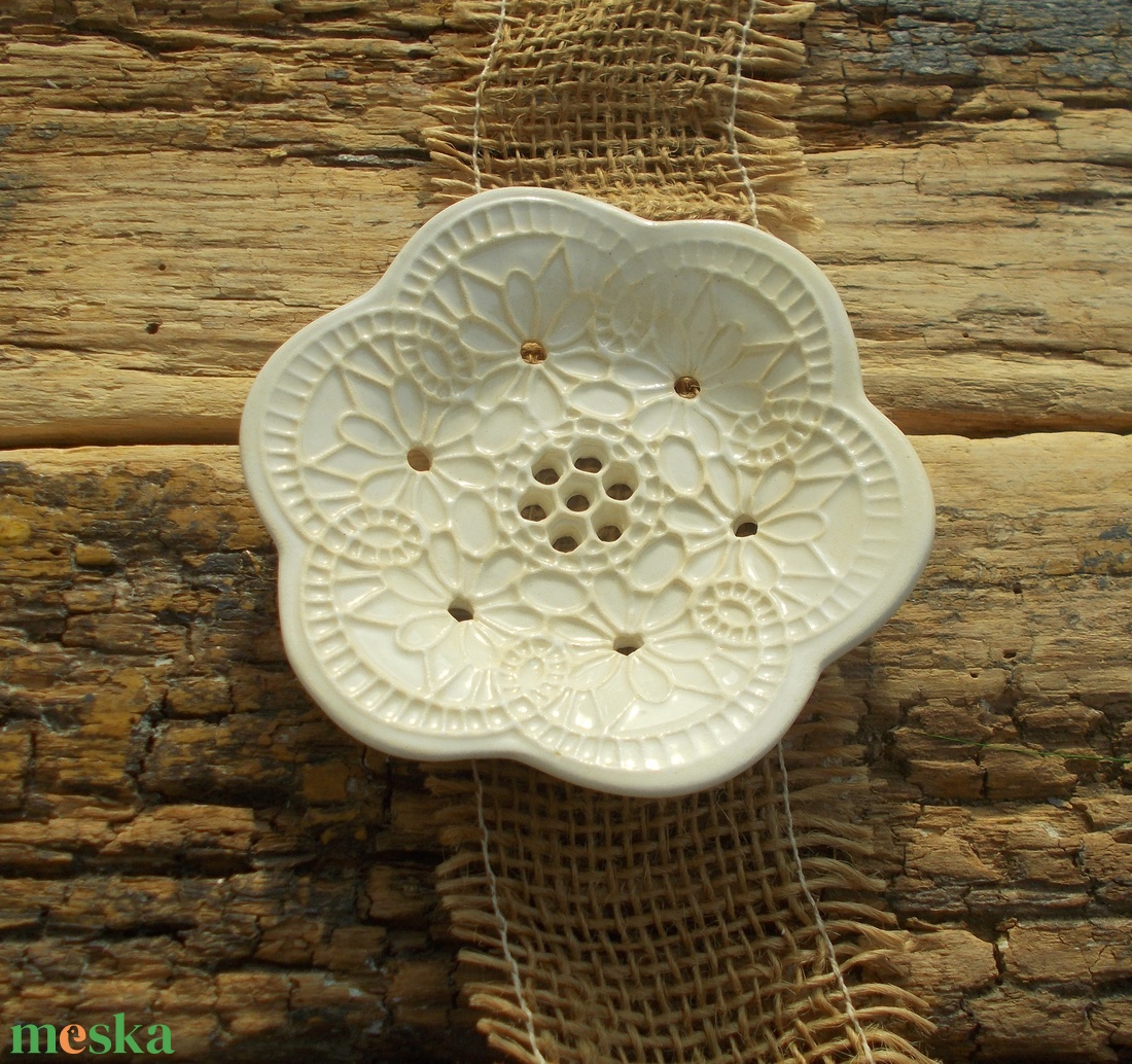 Tenyérnyi szappantartó - otthon & életmód - fürdőszoba - szappantartó - Meska.hu