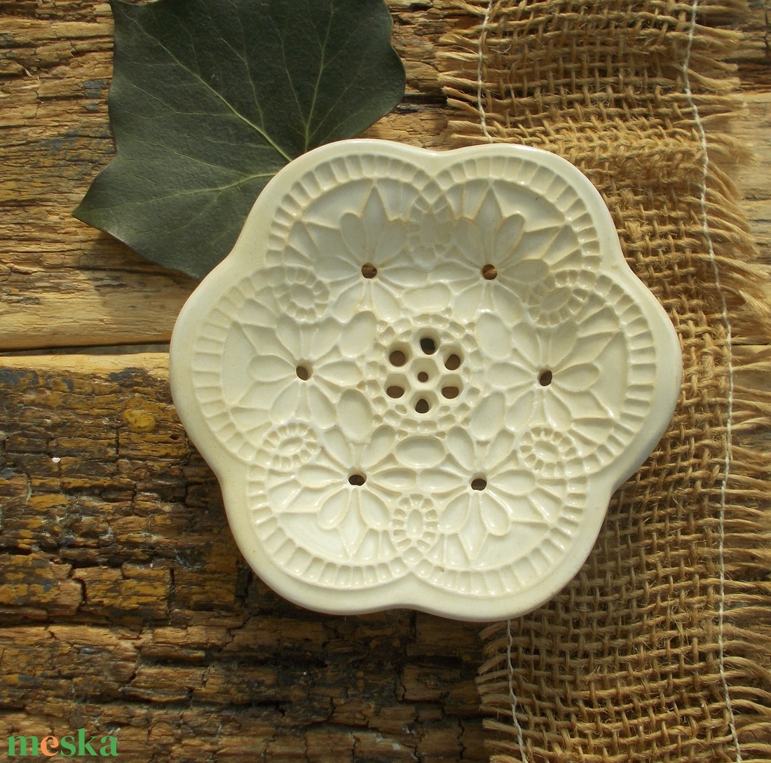 Tenyérnyi szappantartó - otthon & életmód - fürdőszoba - szappantartó - Meska.hu