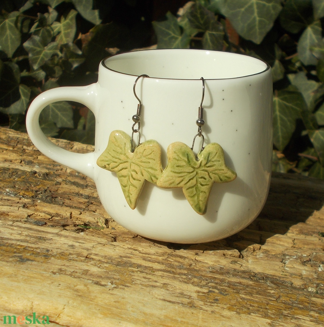 Borostyán leveles  fülbevaló - ékszer - fülbevaló - lógó fülbevaló - Meska.hu