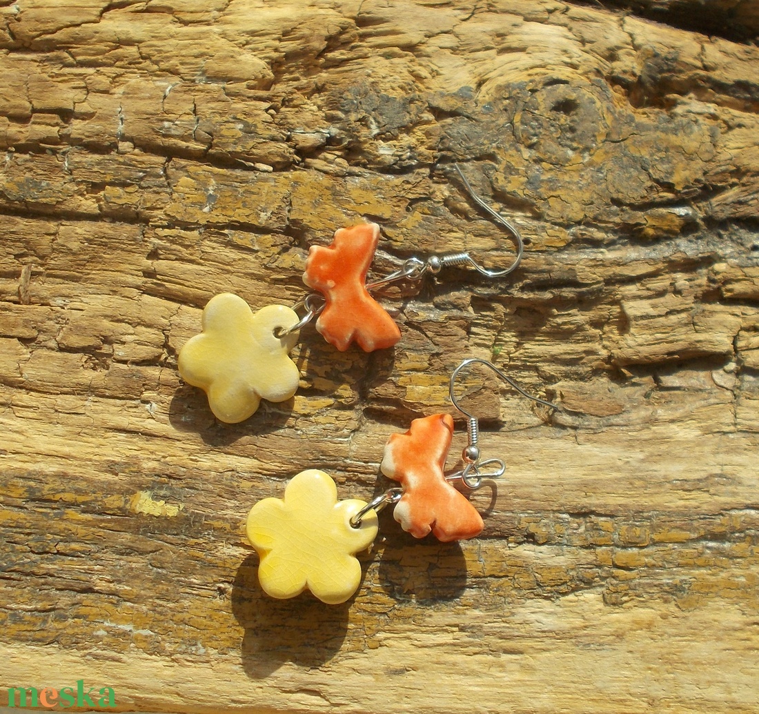 Pillangós fülbevaló - ékszer - fülbevaló - lógó fülbevaló - Meska.hu