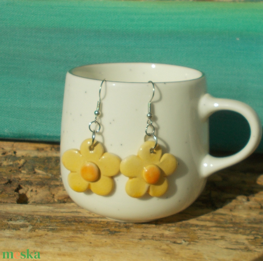 Virág fülbevaló - ékszer - fülbevaló - lógó fülbevaló - Meska.hu