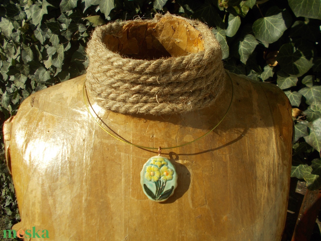 Virágos nyaklánc  - ékszer - nyaklánc - medálos nyaklánc - Meska.hu