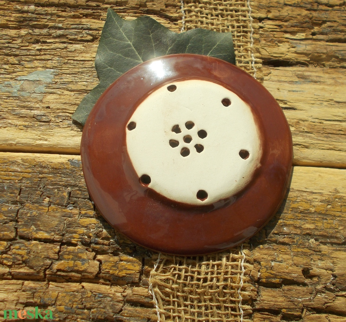 Tenyérnyi szappantartó - otthon & életmód - fürdőszoba - szappantartó - Meska.hu