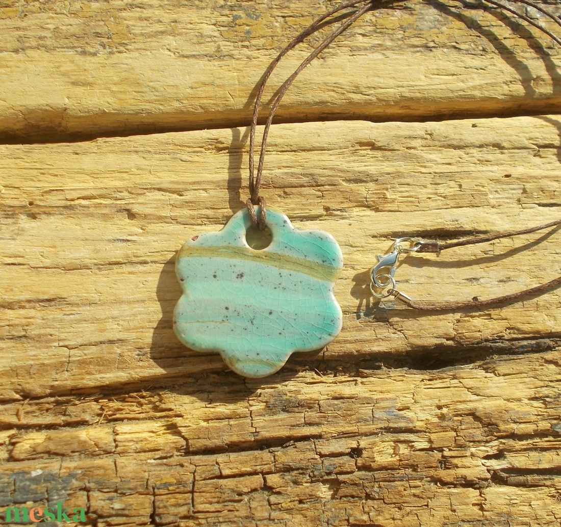 Színes medál - ékszer - nyaklánc - medálos nyaklánc - Meska.hu