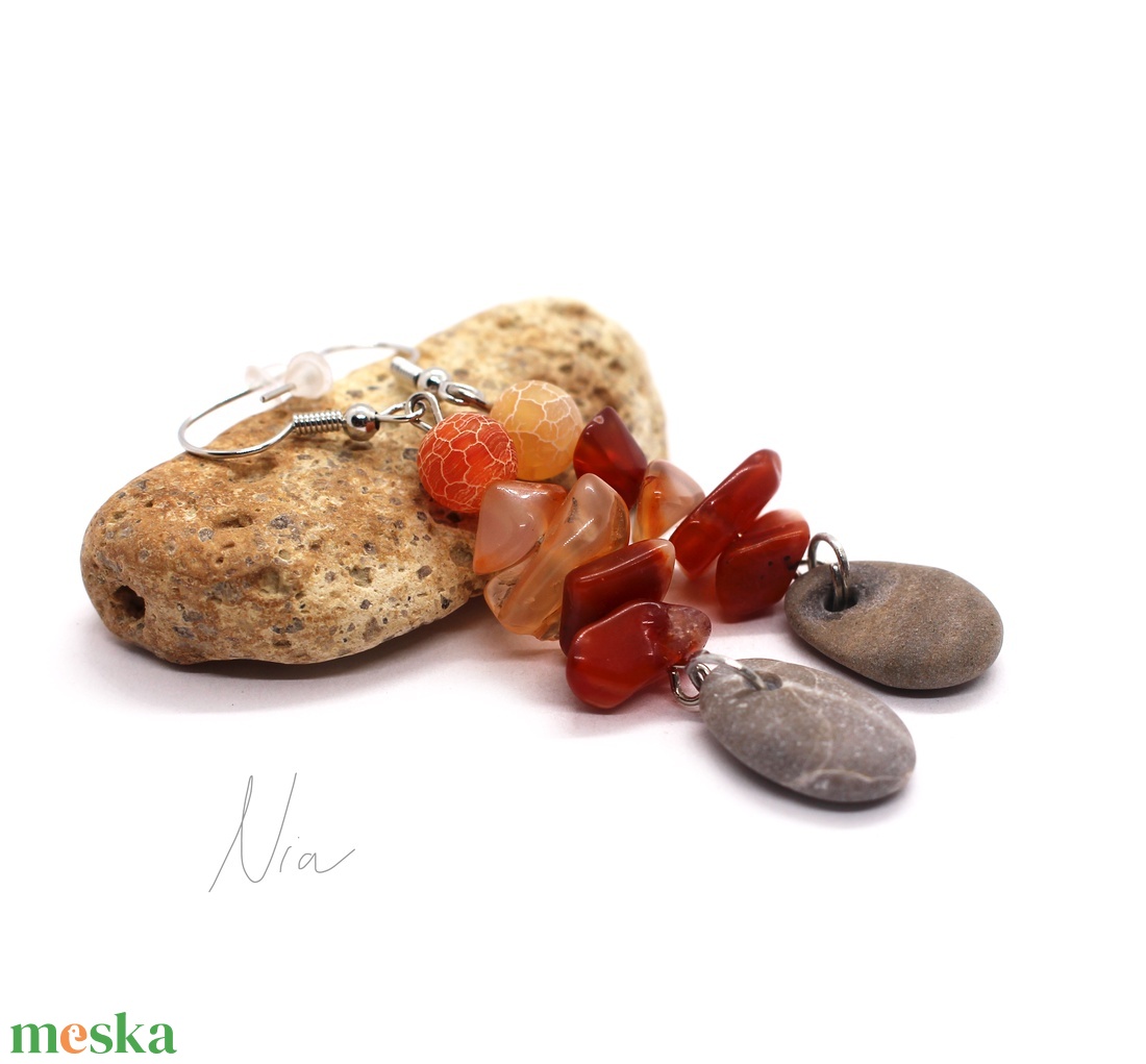 A kandalló mellett - ásvány és kavics fülbevaló - ékszer - fülbevaló - lógó fülbevaló - Meska.hu