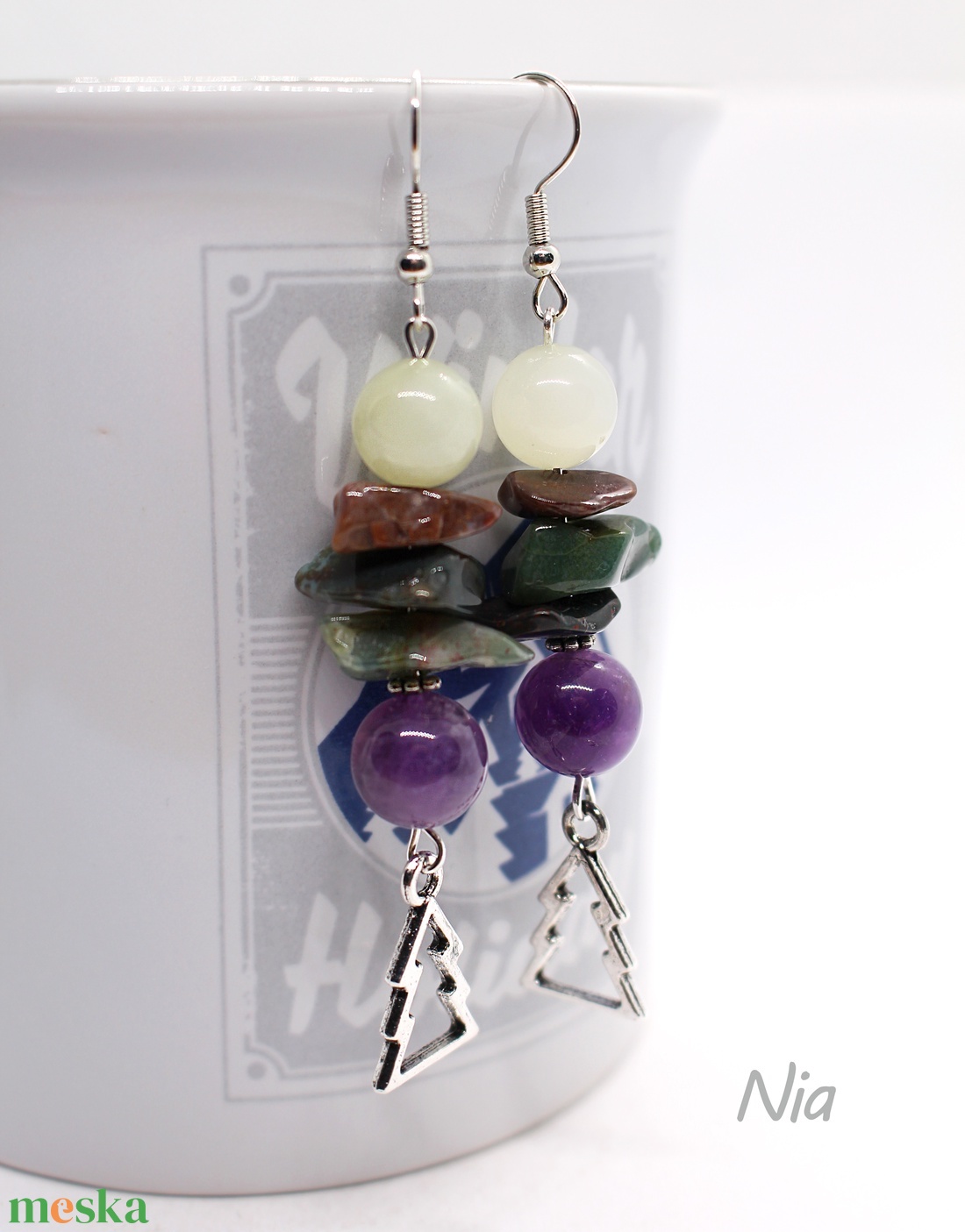 Ó, szép fenyő! - ásványfülbevaló fenyő medállal - ékszer - fülbevaló - lógó fülbevaló - Meska.hu