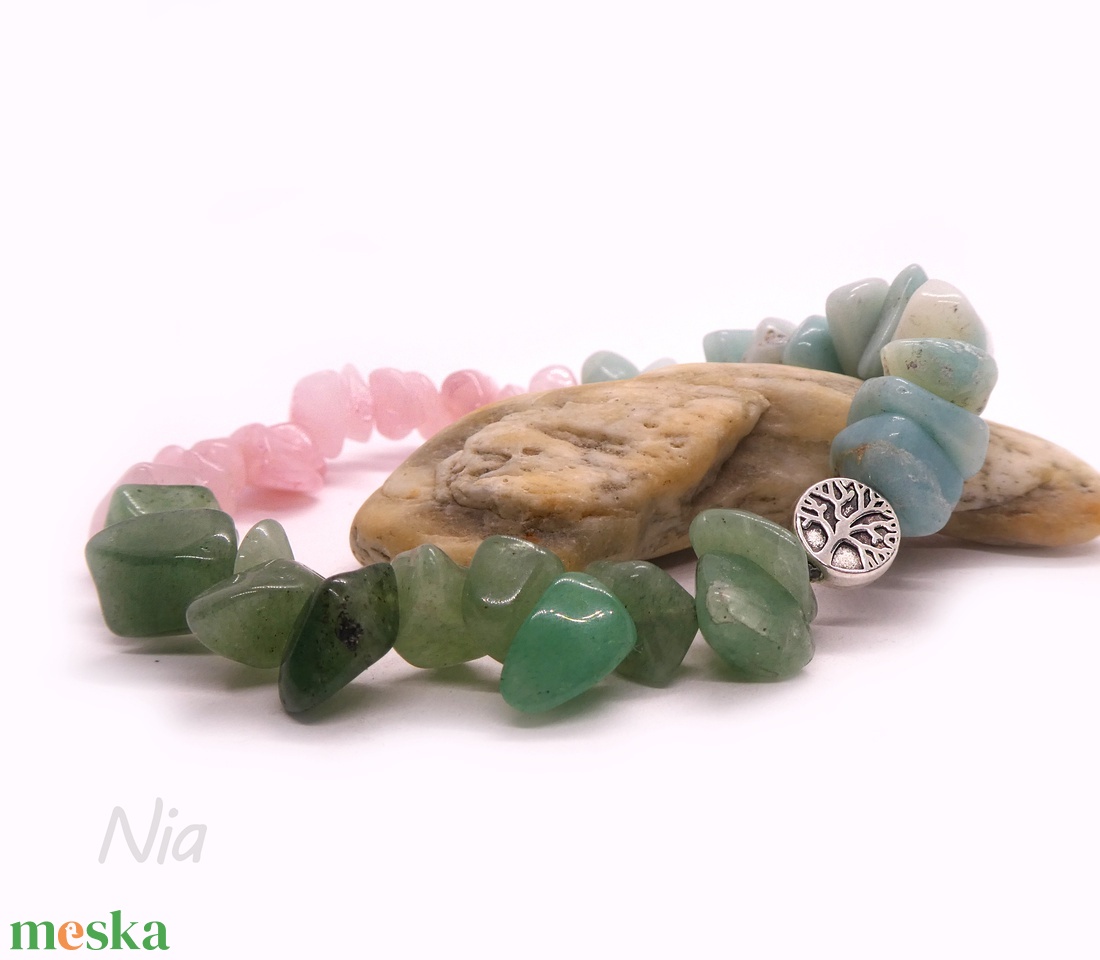 Tavasz, nyár... - ásványkarkötő életfa köztessel - ékszer - karkötő - karkötő medállal - Meska.hu