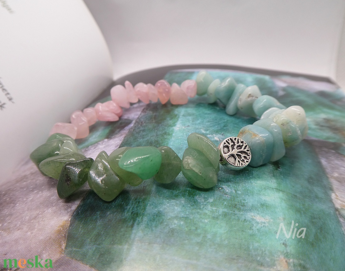 Tavasz, nyár... - ásványkarkötő életfa köztessel - ékszer - karkötő - karkötő medállal - Meska.hu