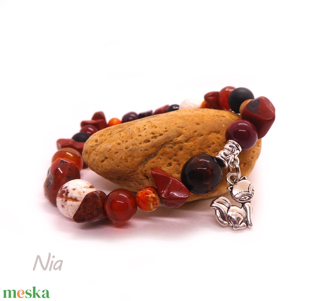 Rókalány - ásványkarkötő róka medállal - ékszer - karkötő - karkötő medállal - Meska.hu