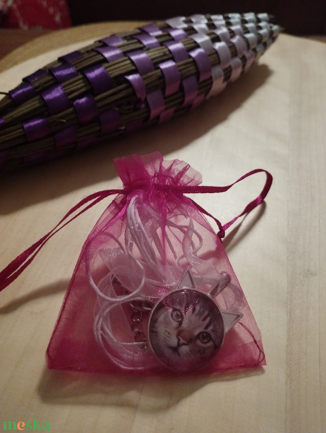 Bájos cicás üveg lencsés nyaklánc  - ékszer - nyaklánc - medálos nyaklánc - Meska.hu