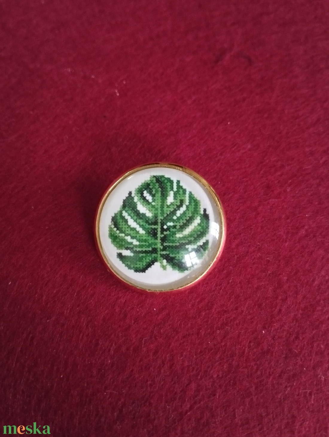 Kitűző levél mintával - ékszer - kitűző és bross - kitűző - Meska.hu Kitűző levél mintával - ékszer - kitűző és bross - kitűző - Meska.hu