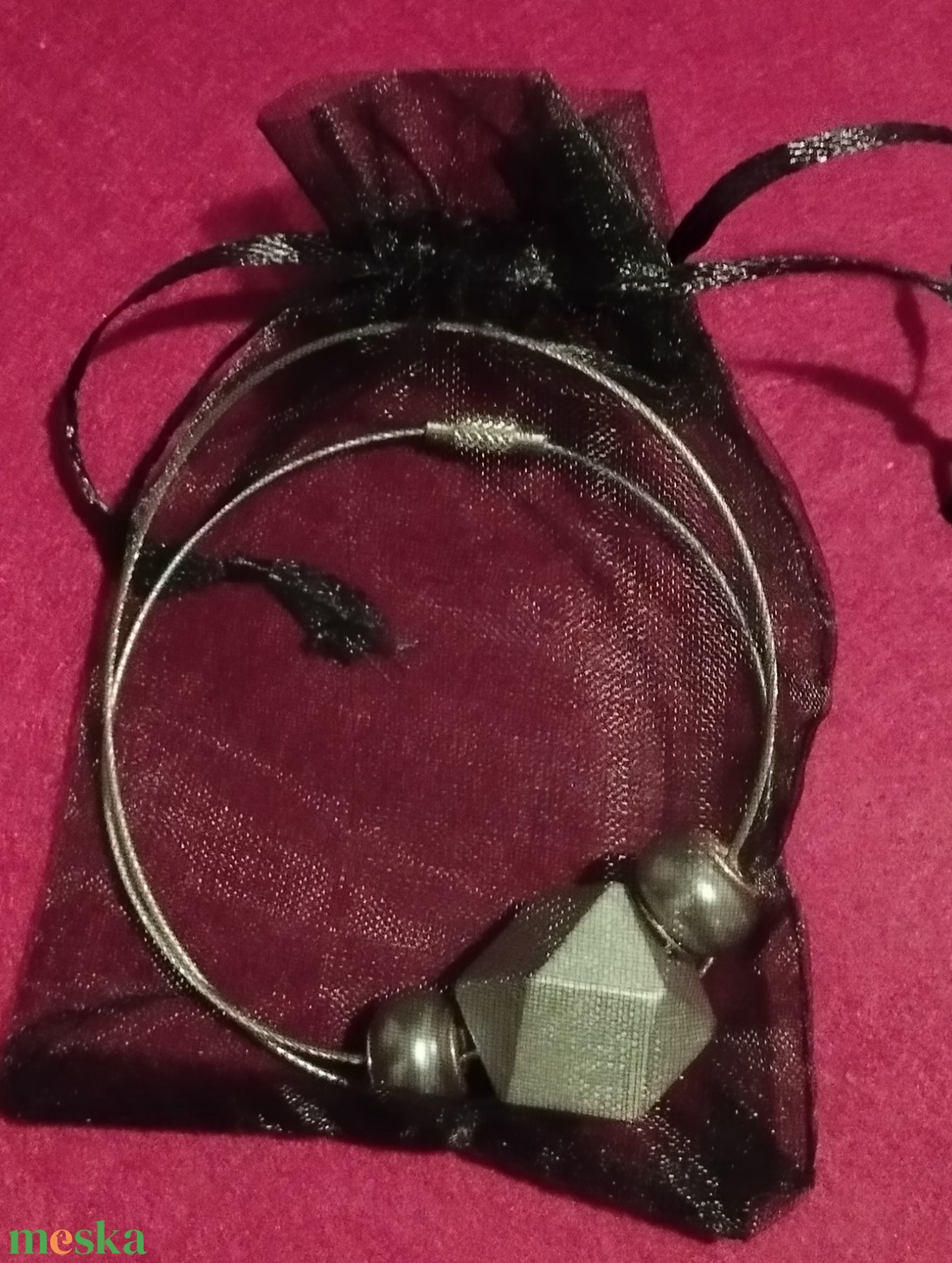 Geometria mintás merev lánc lámpagyöngyökkel  - ékszer - nyaklánc - medál - Meska.hu