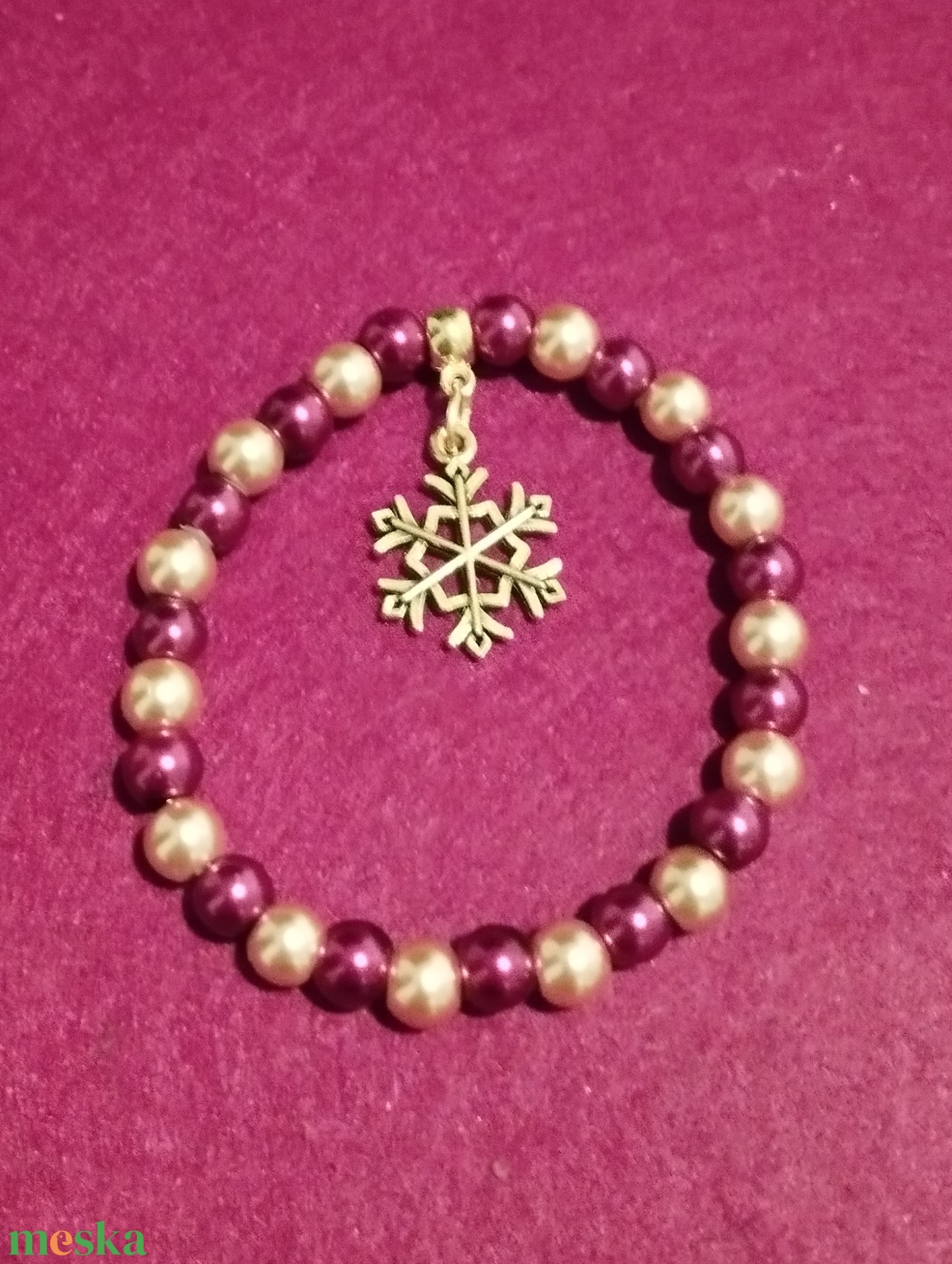 Bordó arany színű üveg tekla gyermek karkötő  - ékszer - karkötő - gyöngyös karkötő - Meska.hu