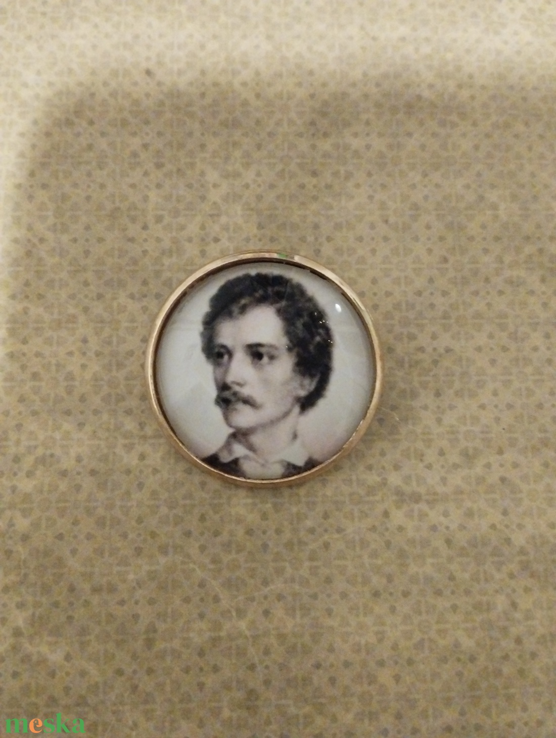 Petőfi kitűző  - ékszer - kitűző és bross - Meska.hu