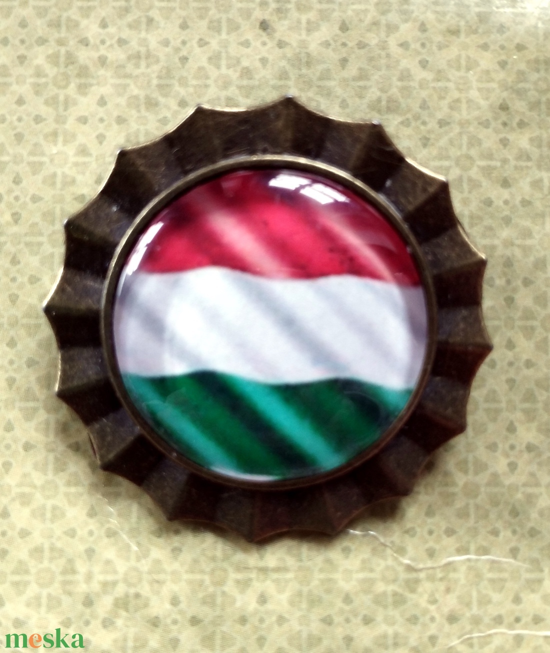 Kokárda kitűző - ékszer - kitűző és bross - kitűző - Meska.hu Kokárda kitűző - ékszer - kitűző és bross - kitűző - Meska.hu