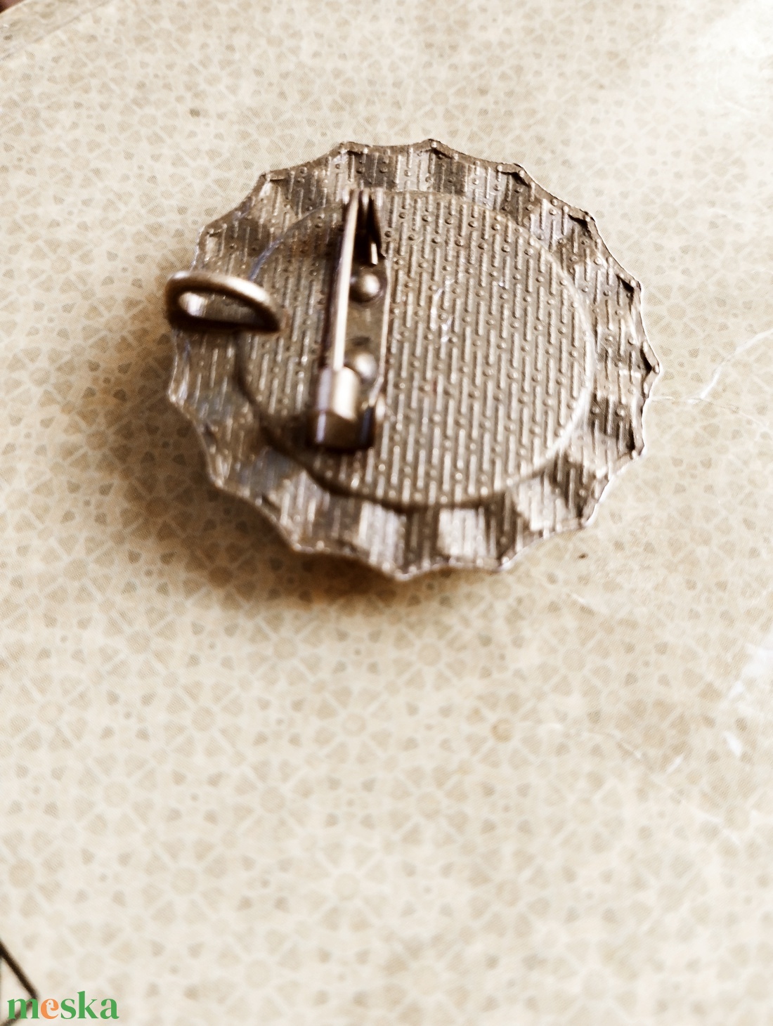 Kokárda kitűző bronz alapon - ékszer - kitűző és bross - kitűző - Meska.hu Kokárda kitűző bronz alapon - ékszer - kitűző és bross - kitűző - Meska.hu