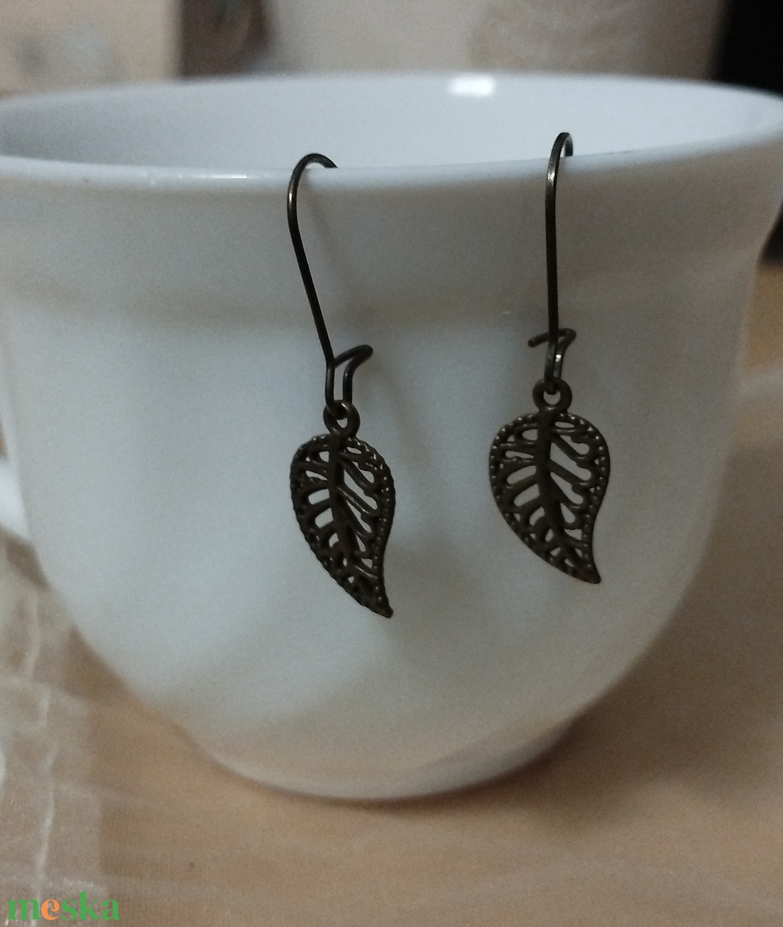 fülbevaló levélke fityegővel  - ékszer - fülbevaló - fülékszer - Meska.hu