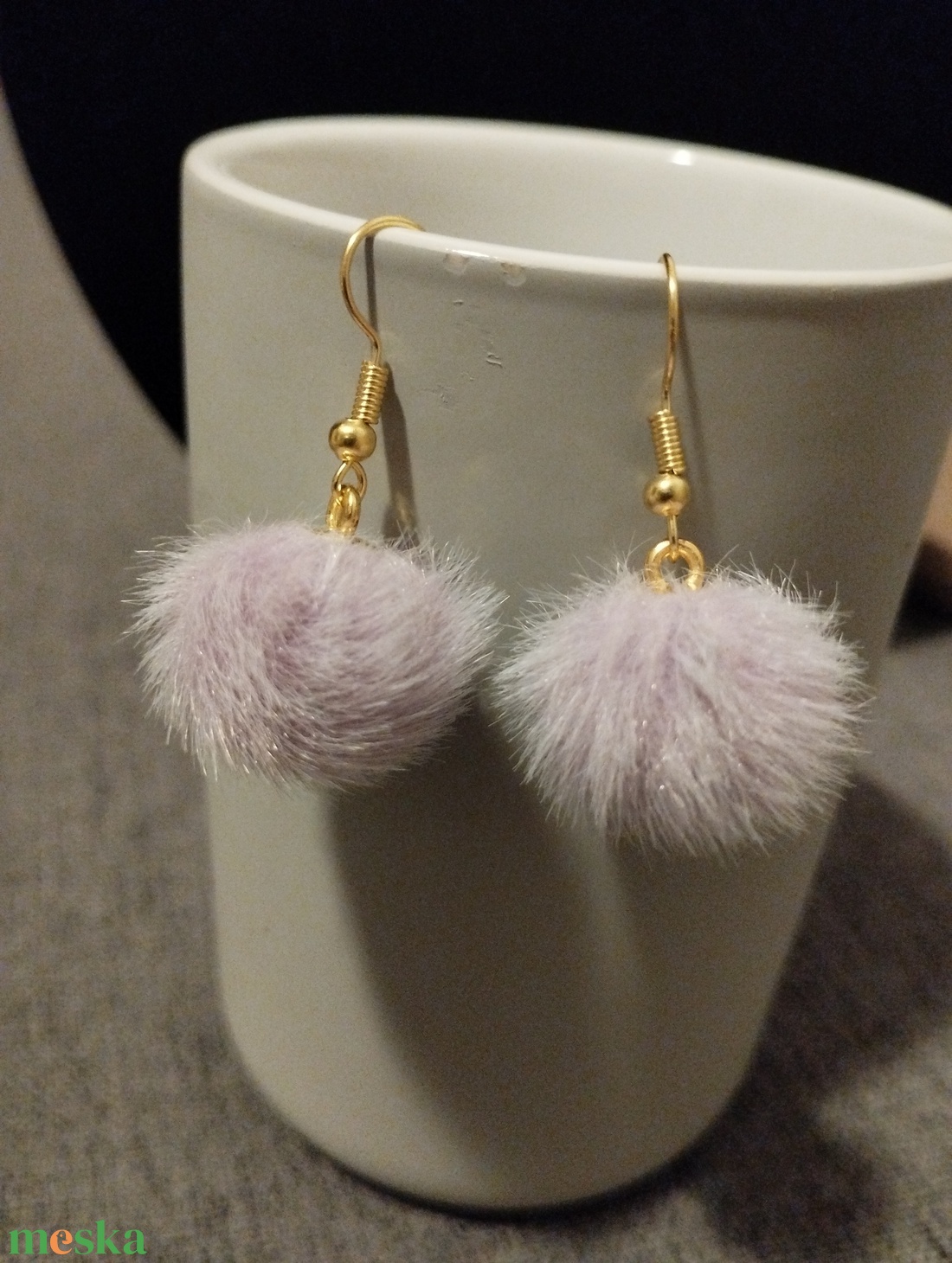 Pompon fülbevaló - ékszer - fülbevaló - lógós kerek fülbevaló - Meska.hu Pompon fülbevaló - ékszer - fülbevaló - lógós kerek fülbevaló - Meska.hu