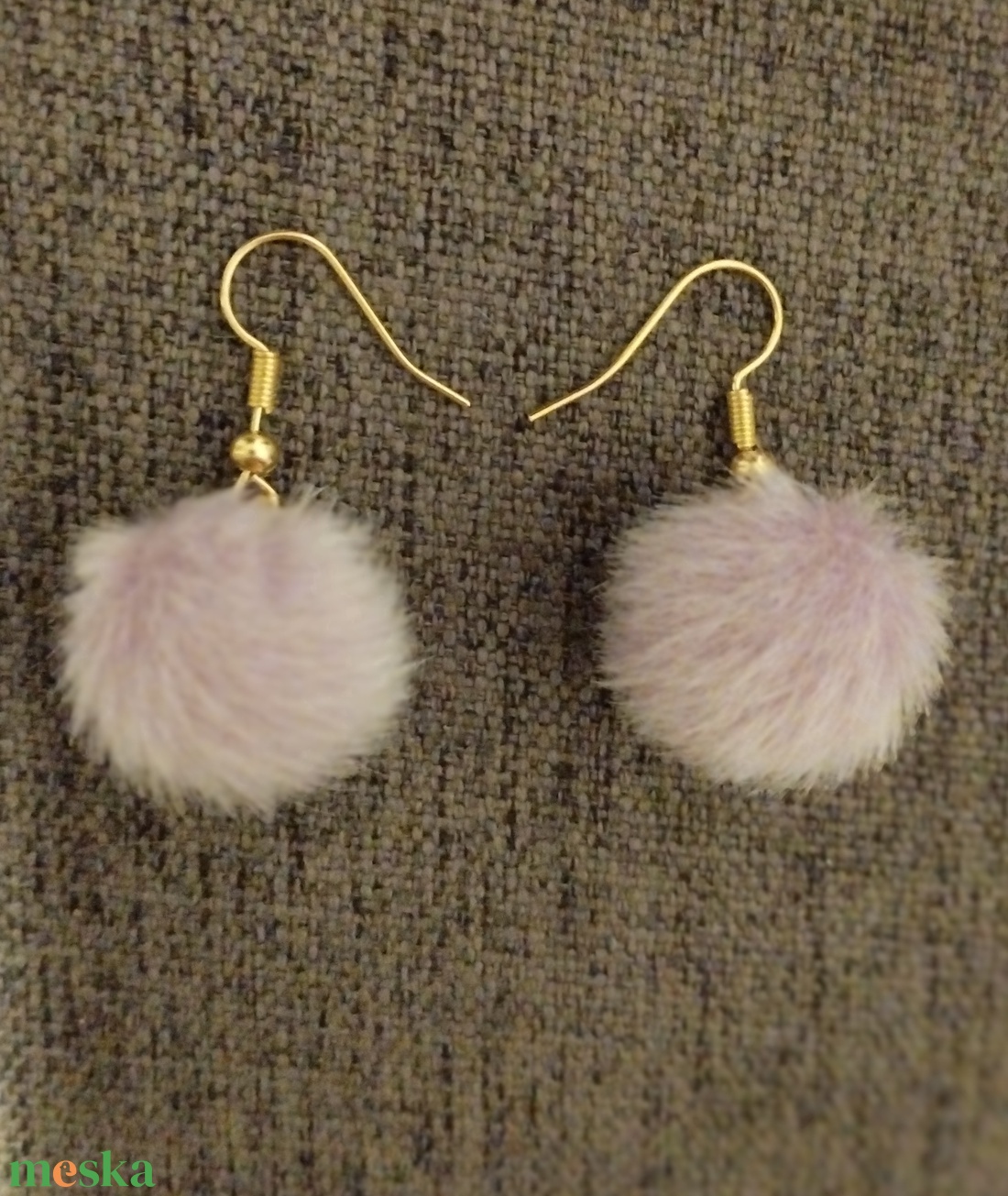 Pompon fülbevaló - ékszer - fülbevaló - lógós kerek fülbevaló - Meska.hu Pompon fülbevaló - ékszer - fülbevaló - lógós kerek fülbevaló - Meska.hu