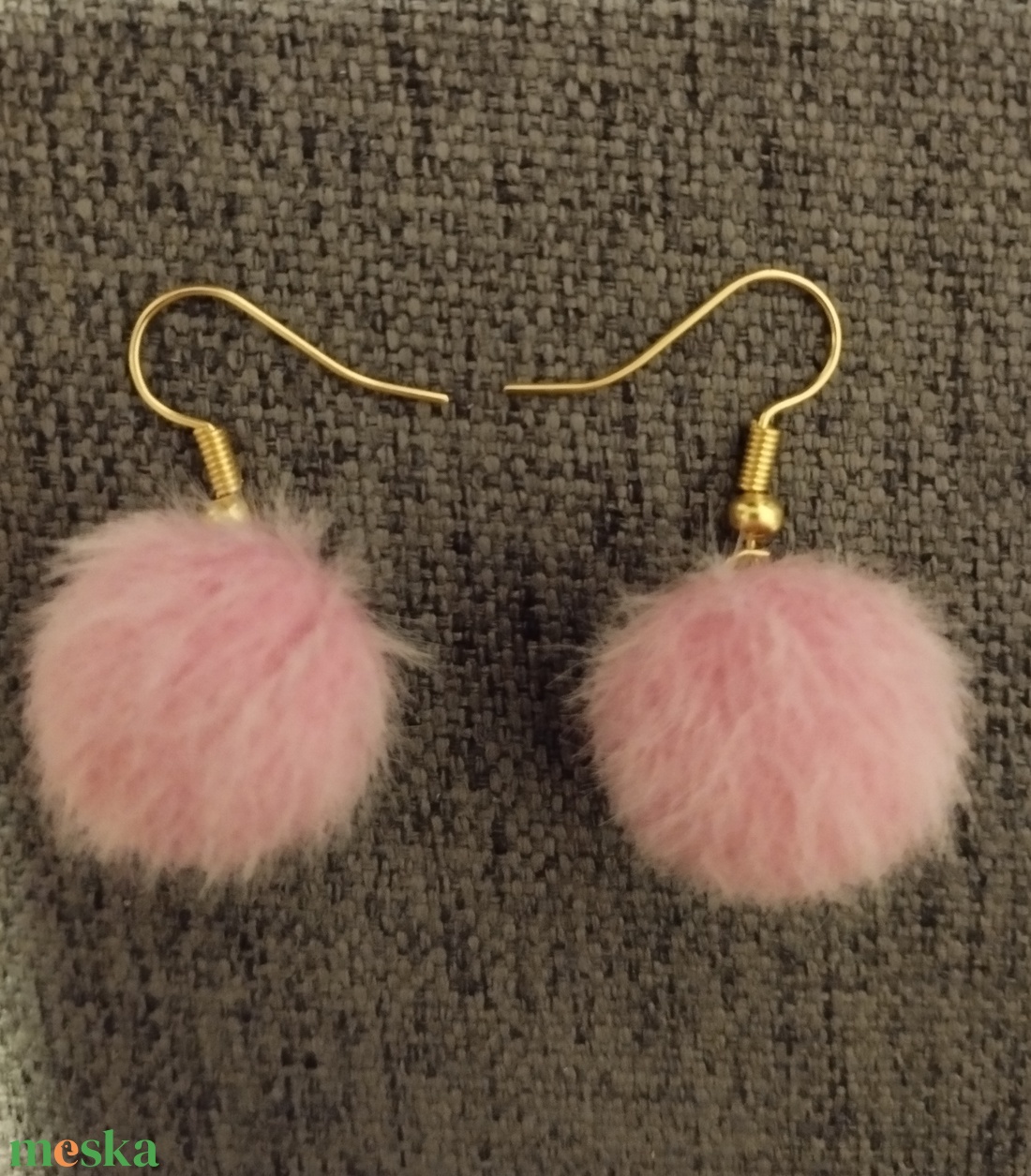 Pompon fülbevaló - ékszer - fülbevaló - lógós kerek fülbevaló - Meska.hu Pompon fülbevaló - ékszer - fülbevaló - lógós kerek fülbevaló - Meska.hu