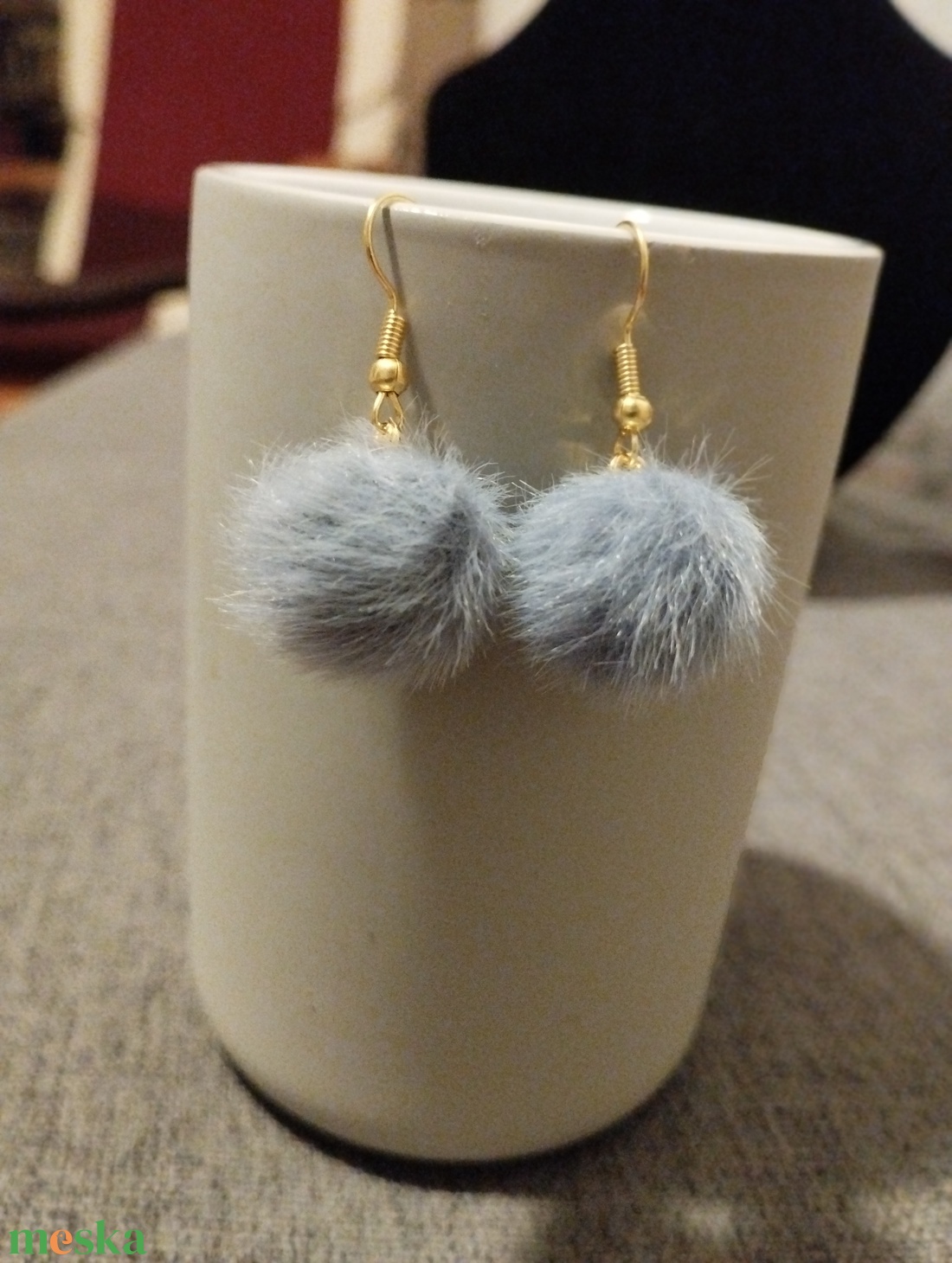 Pompon fülbevaló - ékszer - fülbevaló - lógós kerek fülbevaló - Meska.hu Pompon fülbevaló - ékszer - fülbevaló - lógós kerek fülbevaló - Meska.hu