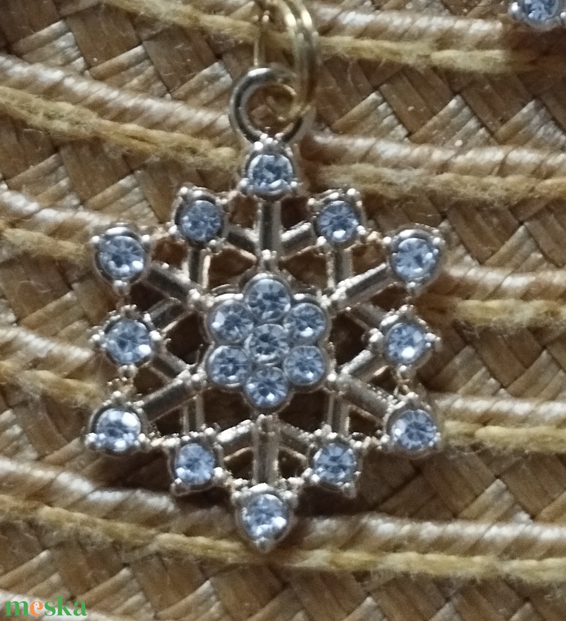 Nyaklánc fülbevaló orvosi acél szett ezüst színű hópehellyel  - ékszer - fülbevaló - fülékszer - Meska.hu