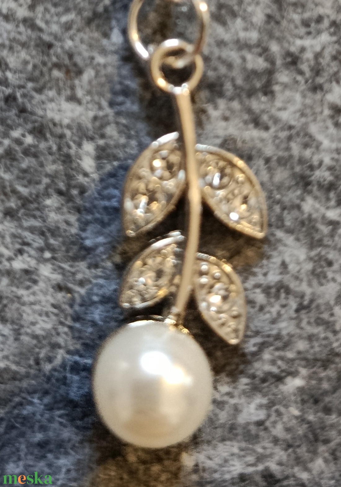 Leveles , strasszos, teklás nyaklánc   - ékszer - nyaklánc - medálos nyaklánc - Meska.hu