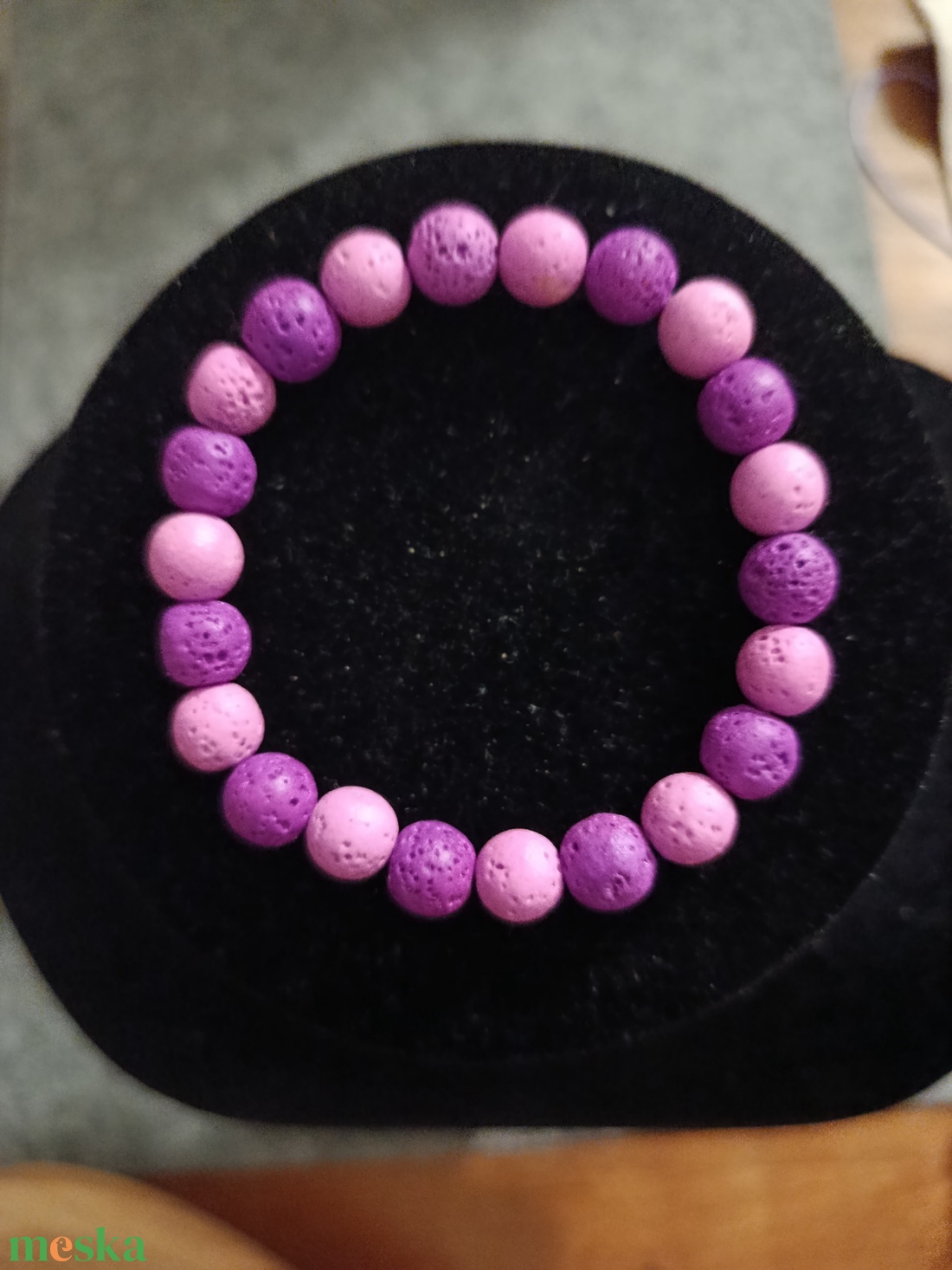 Láva kő gyöngy karkötő  - ékszer - karkötő - gyöngyös karkötő - Meska.hu