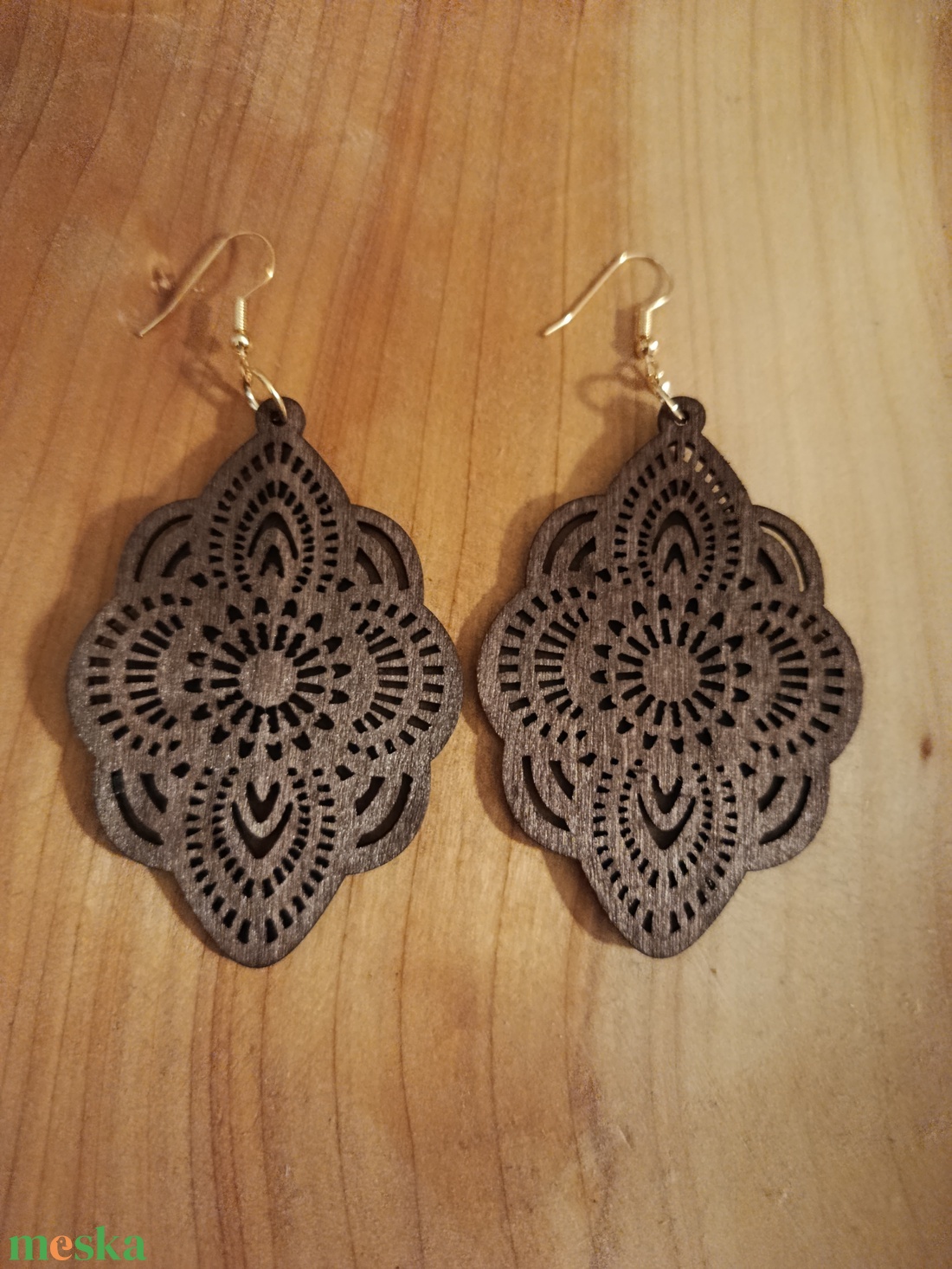 Sötétbarna fa fülbevaló  - ékszer - fülbevaló - lógó fülbevaló - Meska.hu