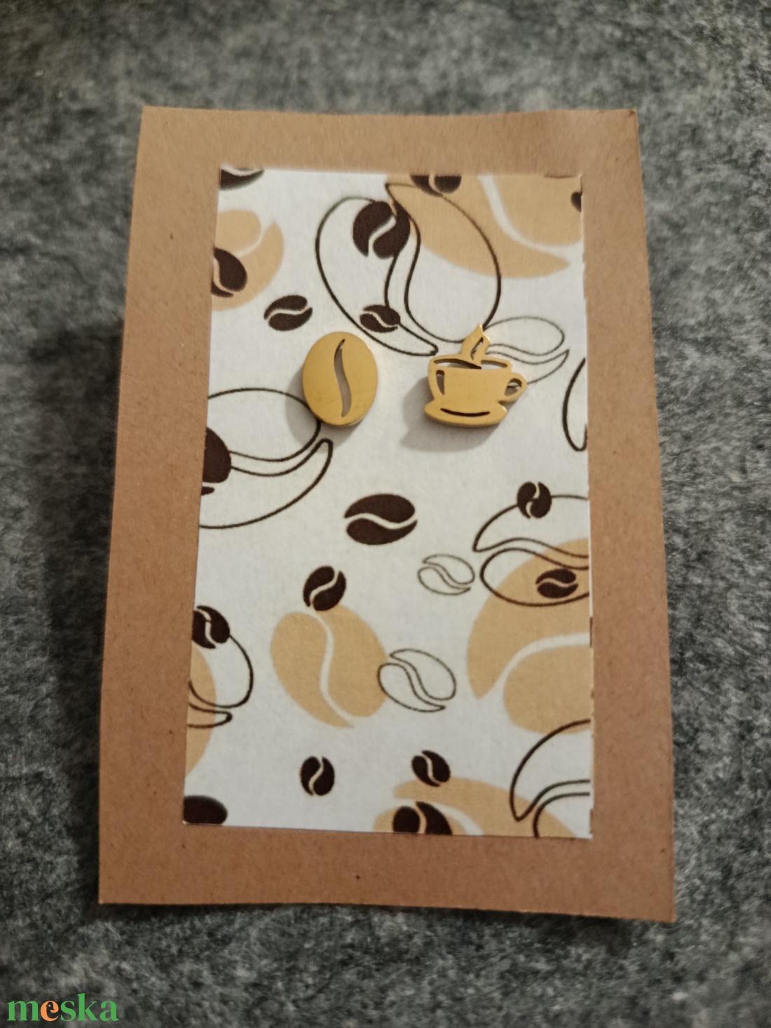 Kávé témájú orvosi acél fülbevaló  - ékszer - fülbevaló - lógó fülbevaló - Meska.hu