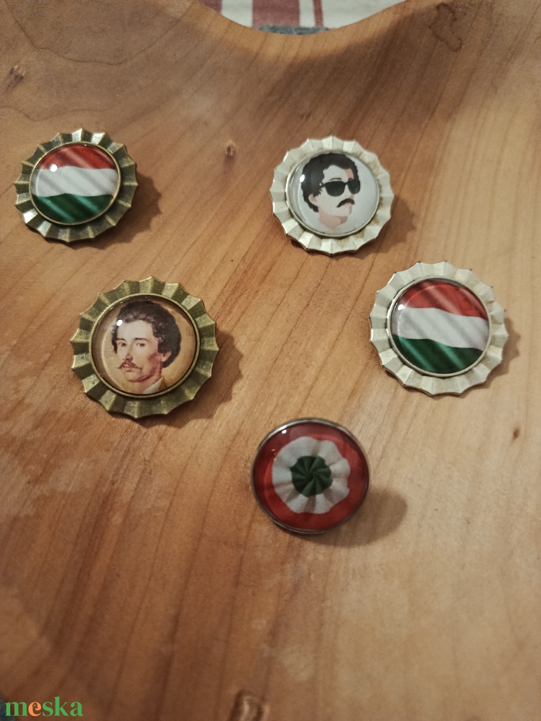 Kokárda kitűző  - ékszer - kitűző és bross - Meska.hu