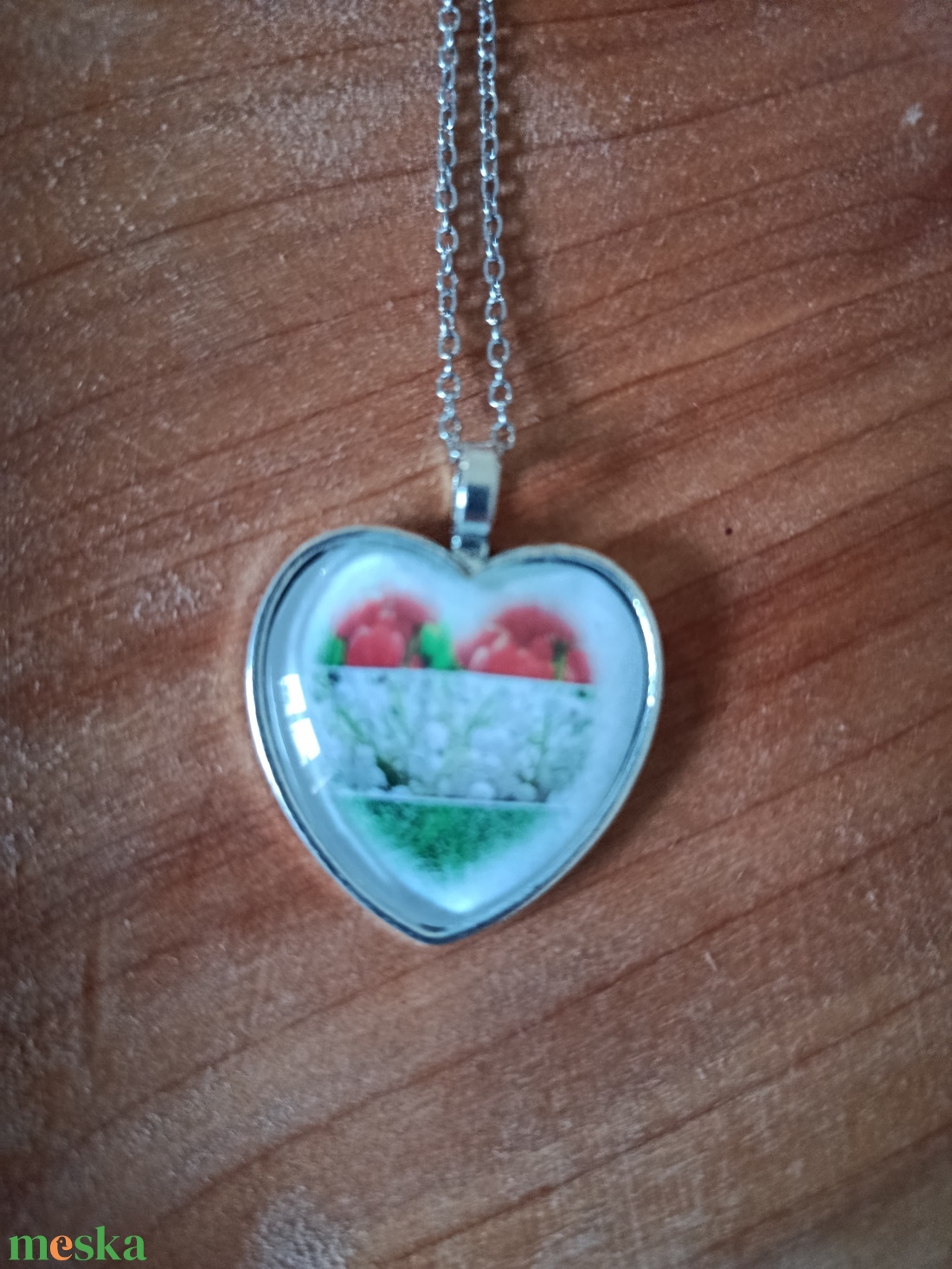 Üveg lencsés, orvosi acél nyaklánc népi motívummal  - ékszer - nyaklánc - medálos nyaklánc - Meska.hu