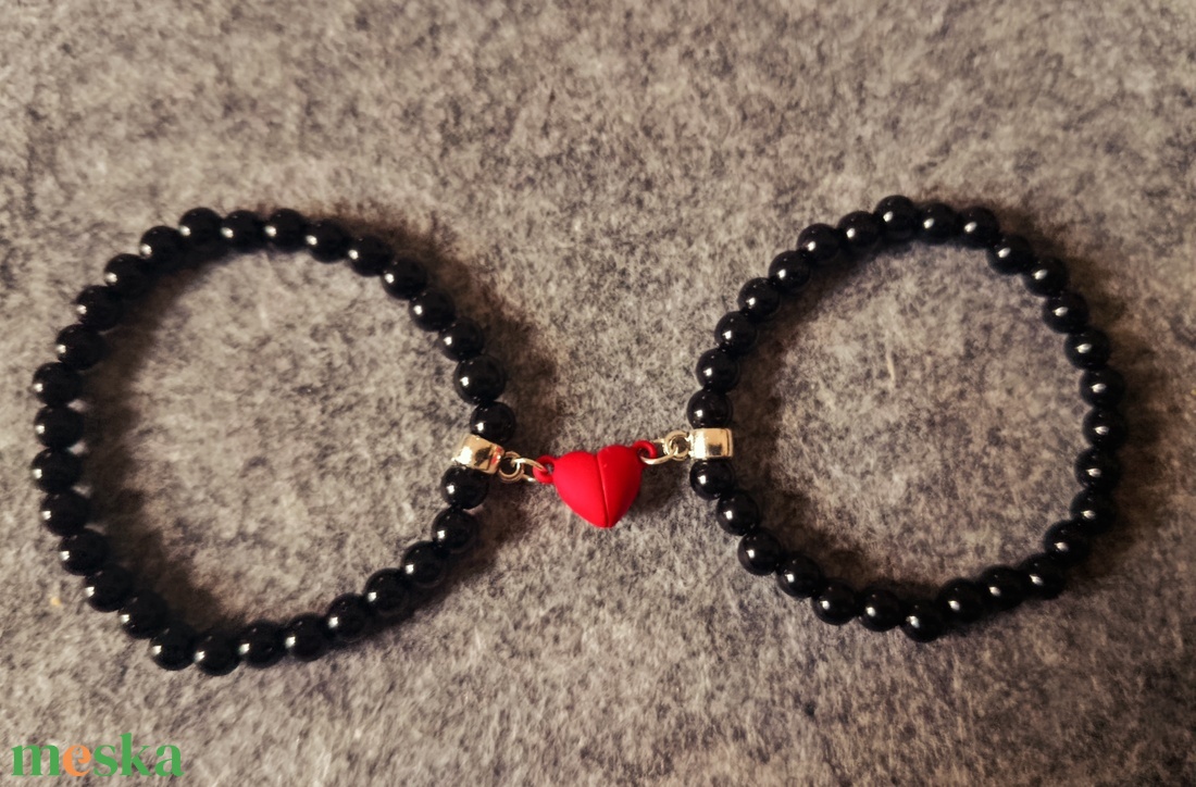Szerelmes  karkötő piros mágneses szívvel  - ékszer - karkötő - gyöngyös karkötő - Meska.hu