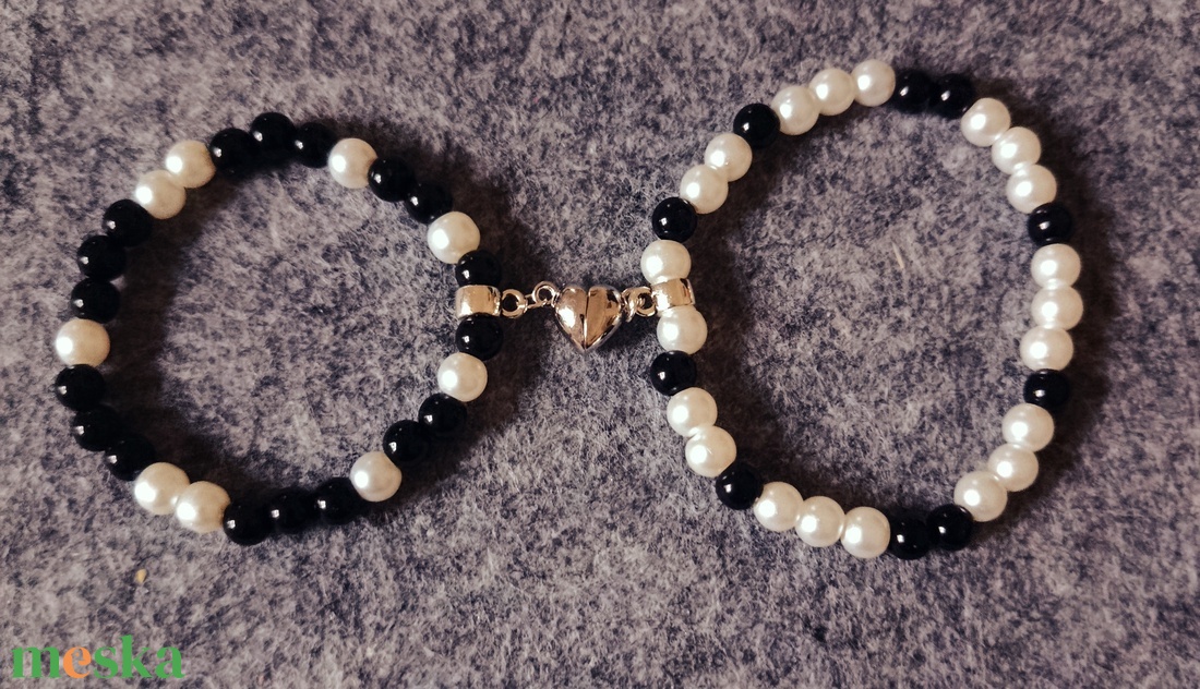 Szerelmes  karkötő mágneses szívvel  - ékszer - karkötő - gyöngyös karkötő - Meska.hu