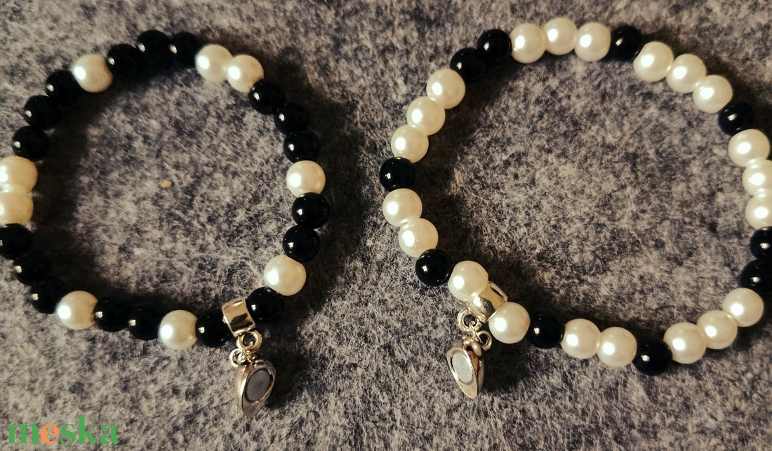 Szerelmes  karkötő mágneses szívvel  - ékszer - karkötő - gyöngyös karkötő - Meska.hu