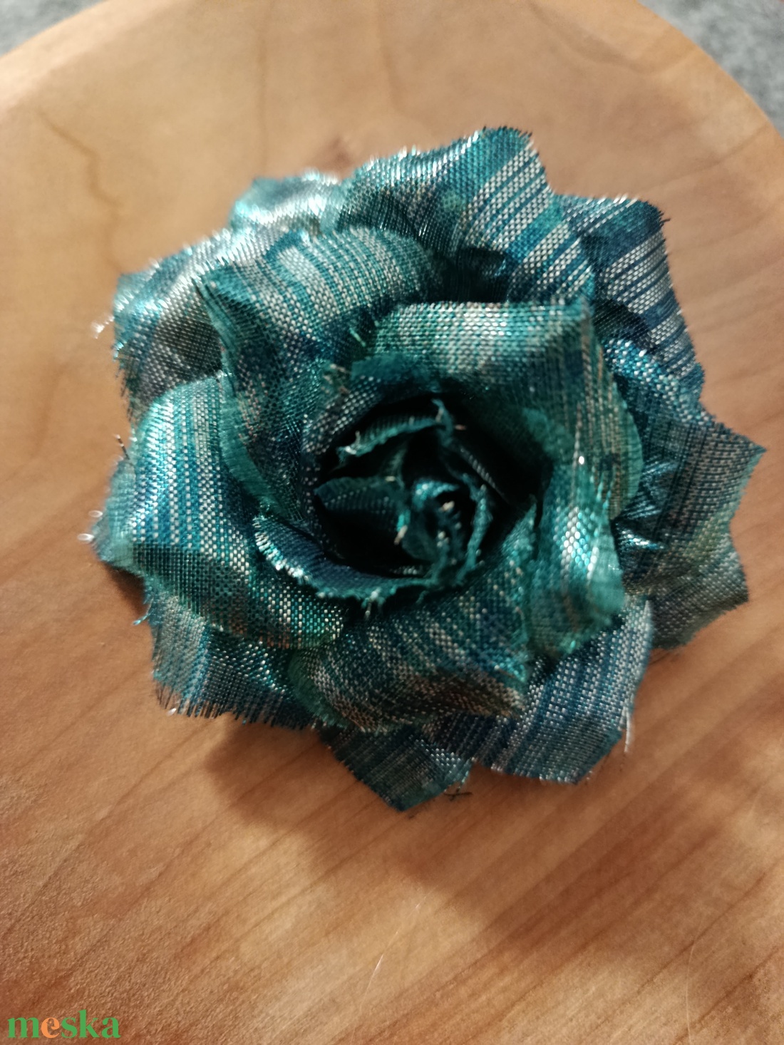 Rózsa kitűző  - ékszer - kitűző és bross - Meska.hu