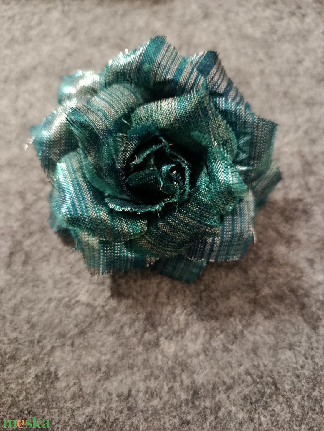 Rózsa kitűző  - ékszer - kitűző és bross - Meska.hu