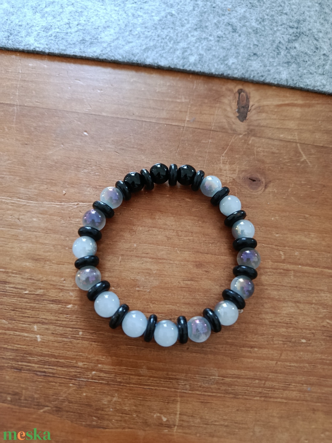 Férfi karkötő sávos achát gyönggyel - ékszer - karkötő - gyöngyös karkötő - Meska.hu