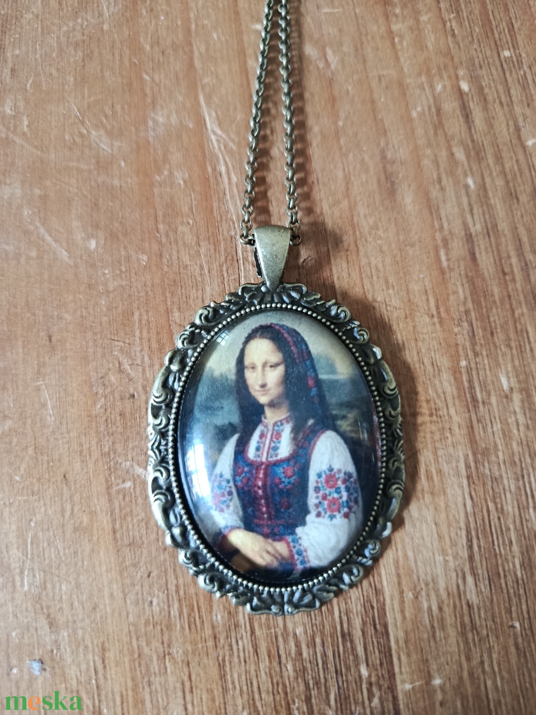 Üveg lencsés, orvosi acél nyaklánc Mona Lisa motívummal  - ékszer - nyaklánc - medálos nyaklánc - Meska.hu