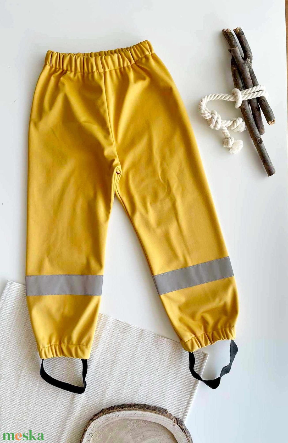 Sárga fényvisszaverő csíkos softshell nadrág 98/104 - ruha & divat - babaruha & gyerekruha - nadrág - Meska.hu Sárga fényvisszaverő csíkos softshell nadrág 98/104 - ruha & divat - babaruha & gyerekruha - nadrág - Meska.hu