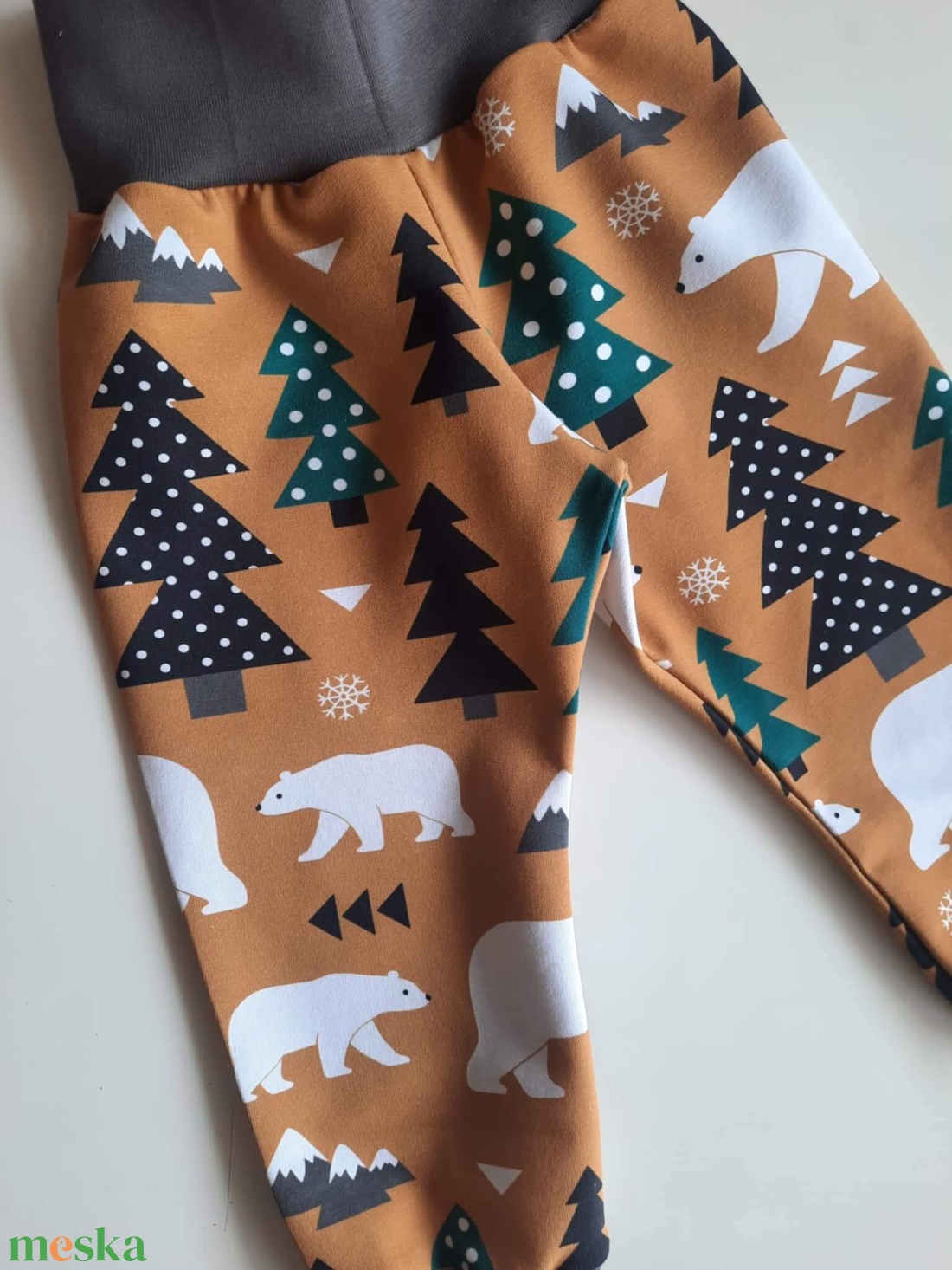 Jegesmacis melegítő (86) - ruha & divat - gyerekruha - nadrág - Meska.hu