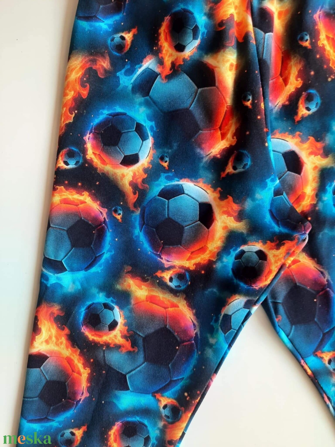 Focilabdás leggings (98) - ruha & divat - babaruha & gyerekruha - nadrág - Meska.hu Focilabdás leggings (98) - ruha & divat - babaruha & gyerekruha - nadrág - Meska.hu