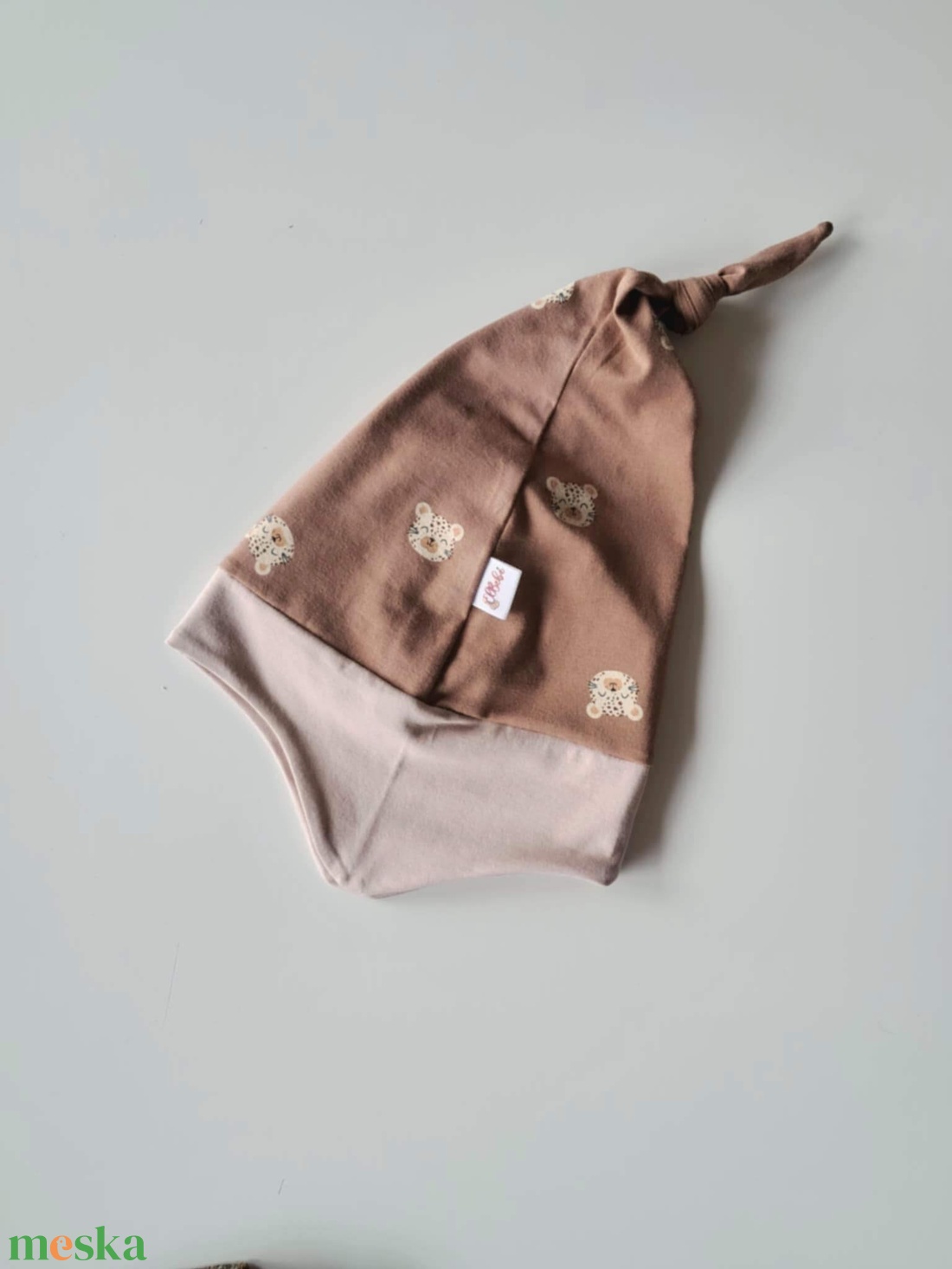 Leopárdos fülvédős sapka (50-52 cm) - ruha & divat - babaruha & gyerekruha - babasapka - Meska.hu