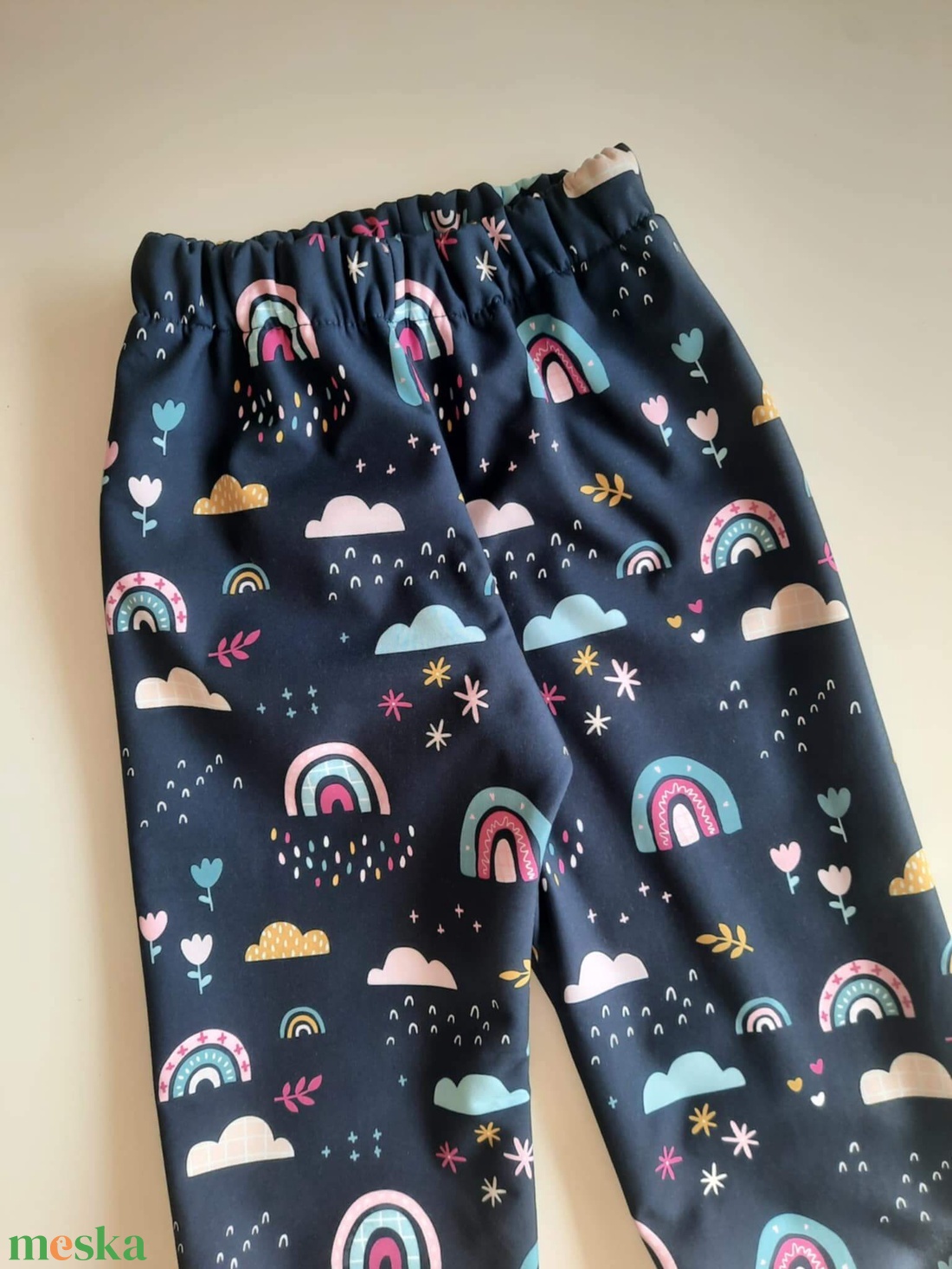Szivárványos softshell nadrág- (110/116) - ruha & divat - babaruha & gyerekruha - nadrág - Meska.hu