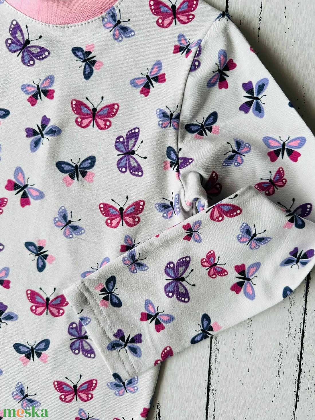 Lepkés hosszú ujjú felső (92-es) - ruha & divat - gyerekruha - póló - Meska.hu