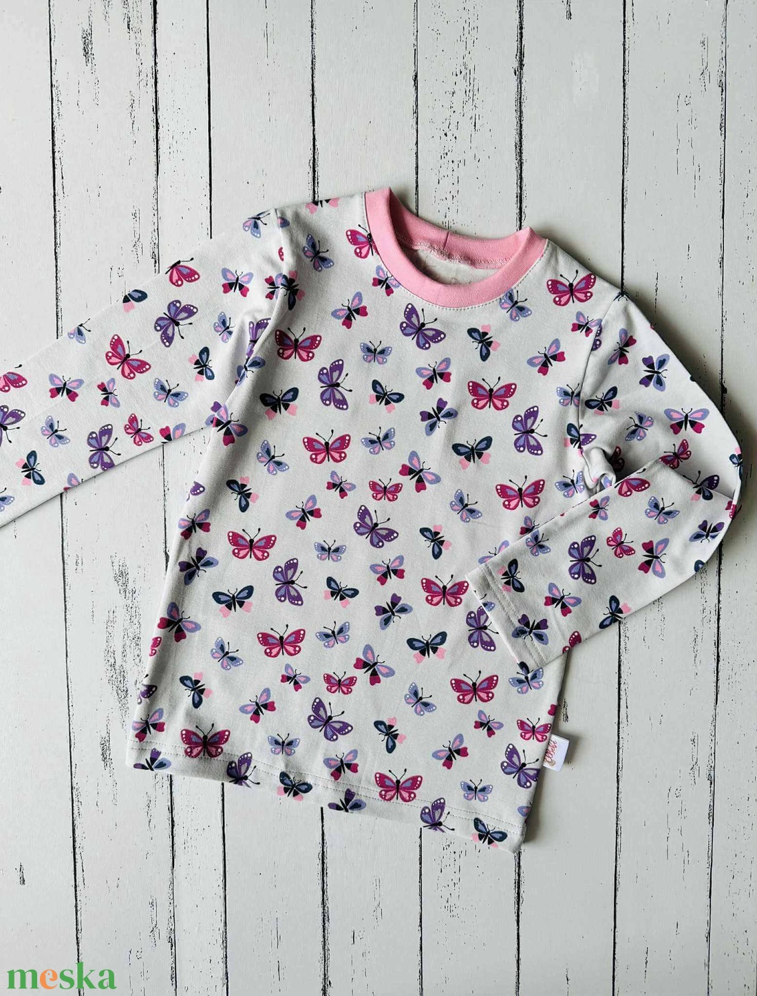 Lepkés hosszú ujjú felső (92-es) - ruha & divat - gyerekruha - póló - Meska.hu