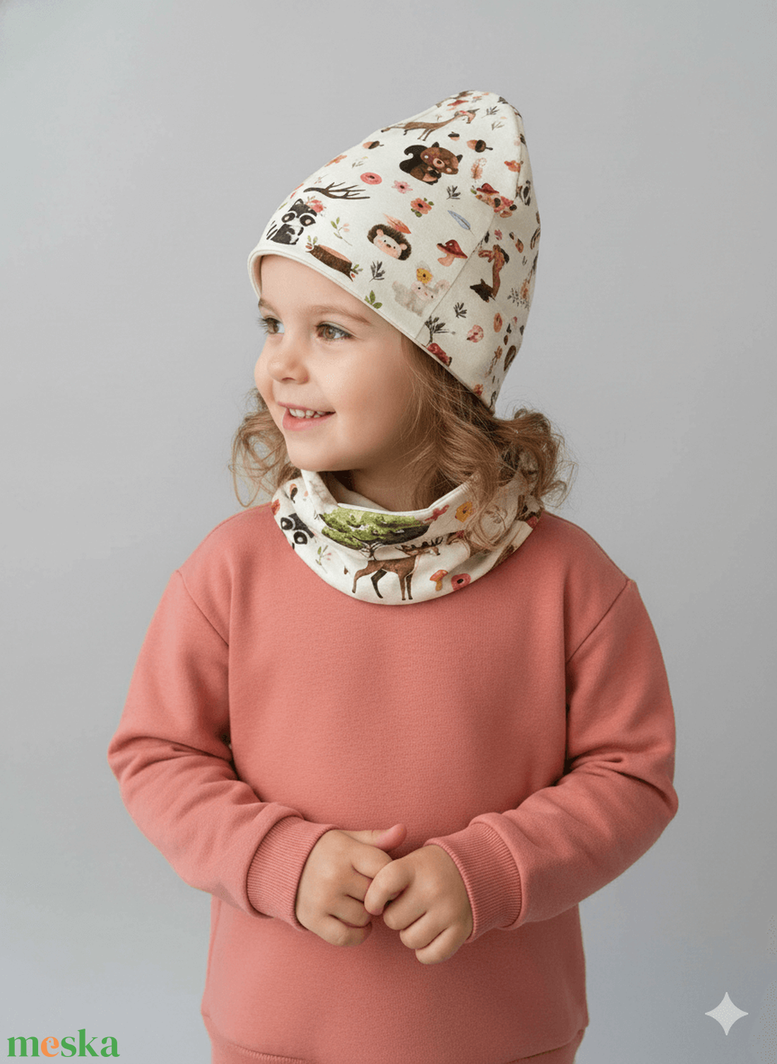 Erdei állatos sapka-sál szett (50-52) - ruha & divat - sál, sapka, kendő - sapka & sál szett - Meska.hu