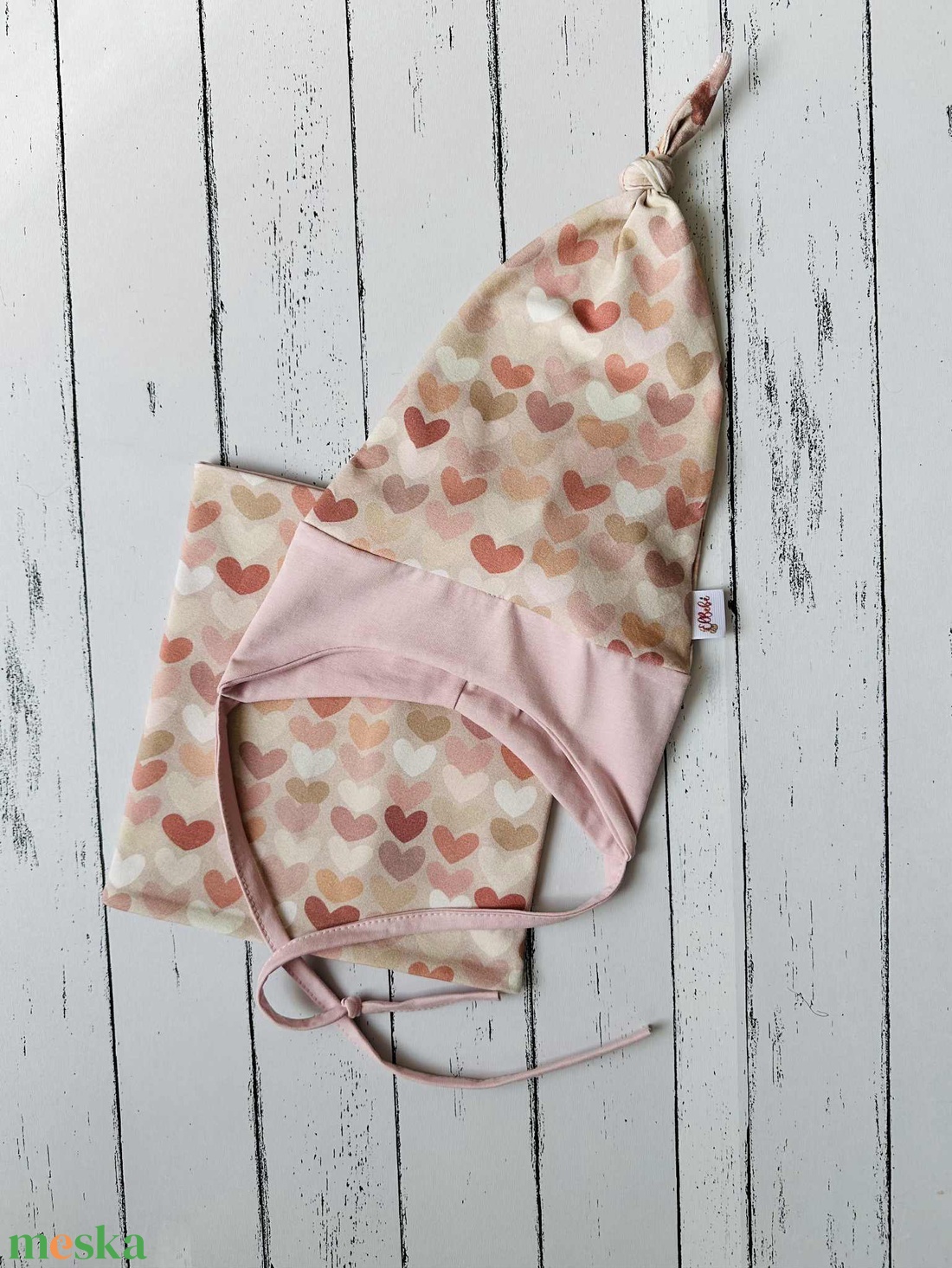 Szivecskés sapka-sál szett (47-48 cm) - baba - mama - babaruházat - babasapka - Meska.hu