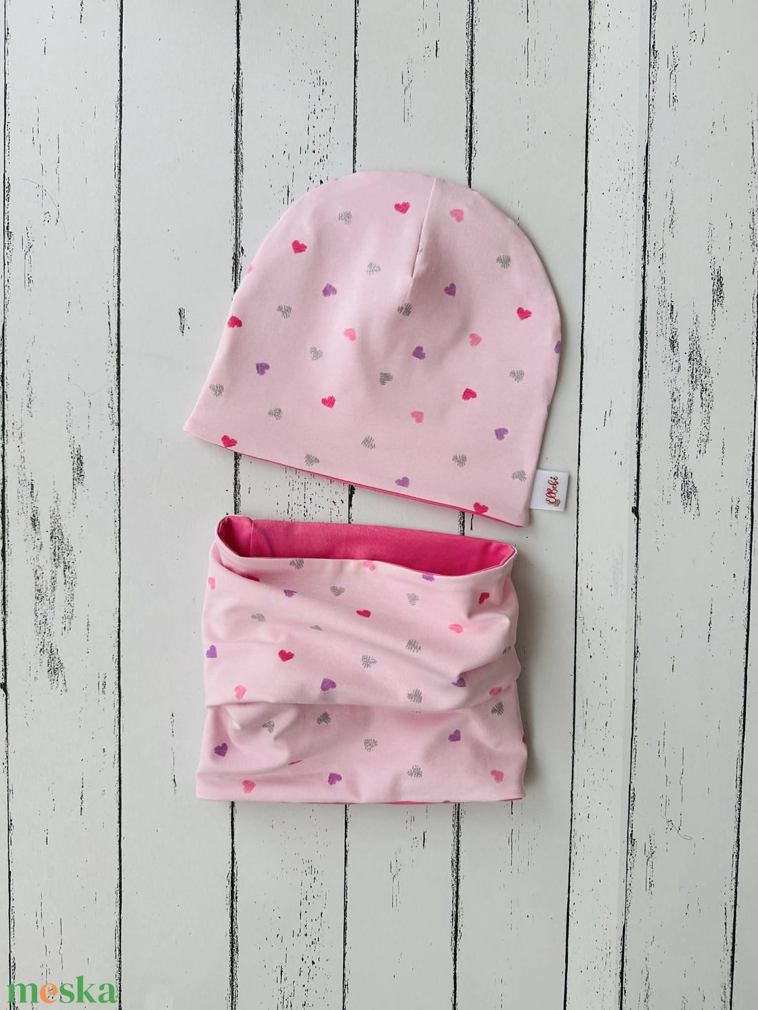 Szivecskés sapka-sál szett (50-52 cm) - baba - mama - babaruházat - babasapka - Meska.hu